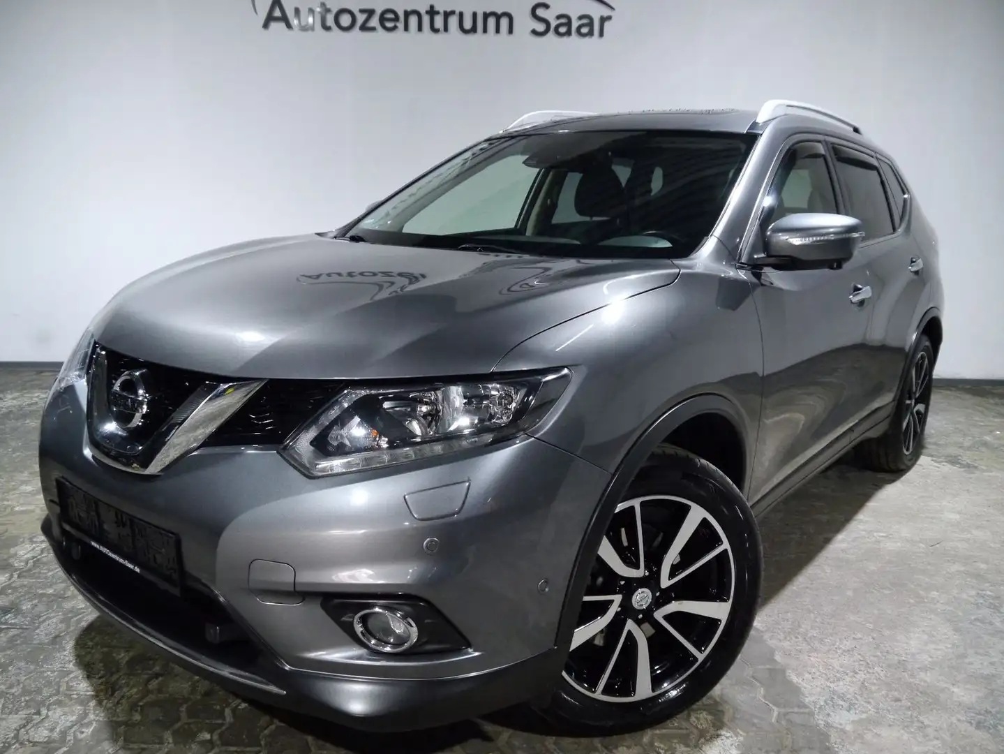 Nissan X-Trail N-Vision Navi Pano Kamera Sitzheizung BT Grijs - 2