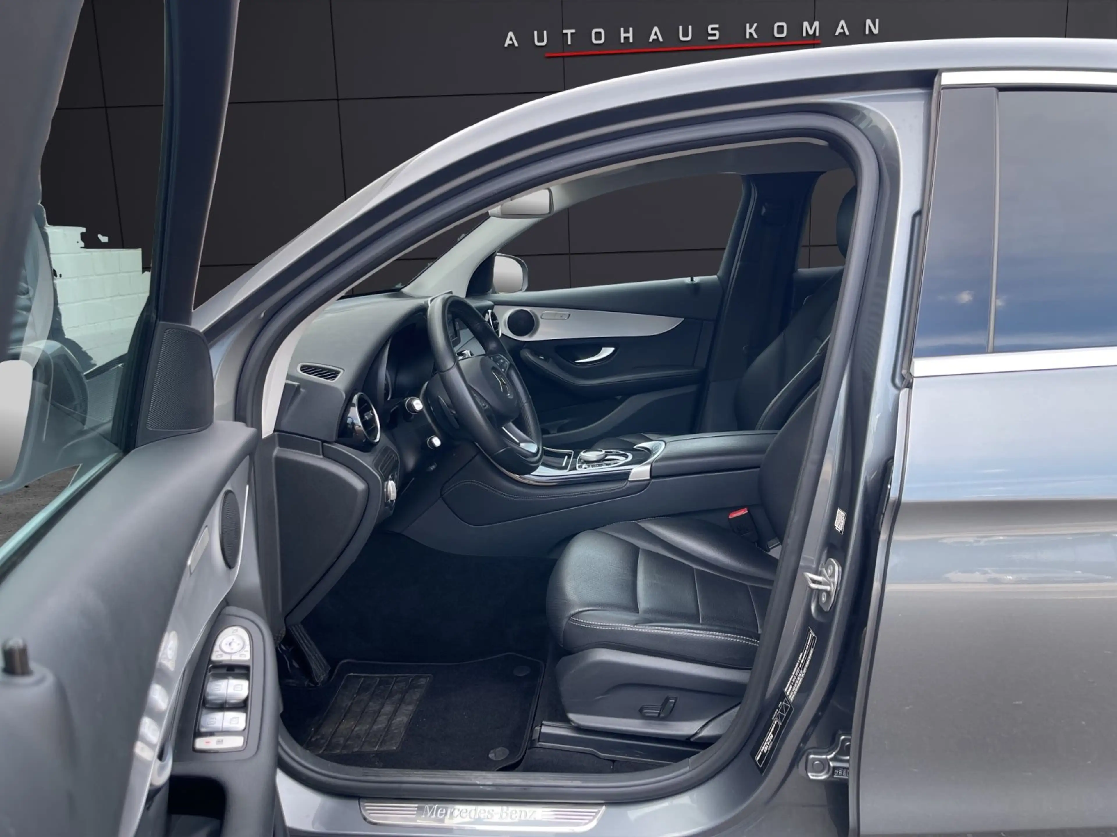 Mercedes-Benz GLC 220 GLC220d Coupe 4Matic*AUTOM*1.HAND*KAMERA*KEYLESS — photo 13