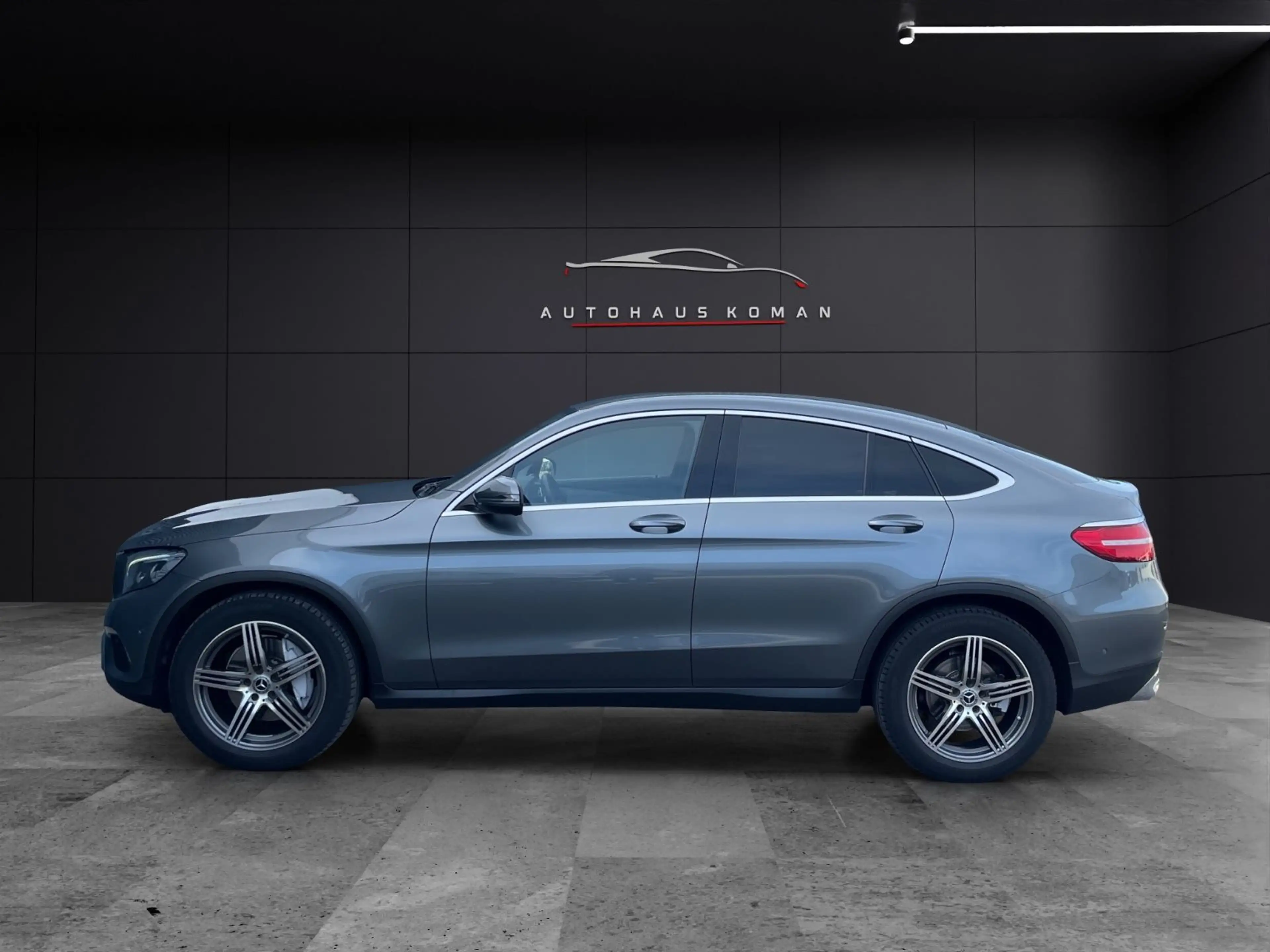 Mercedes-Benz GLC 220 GLC220d Coupe 4Matic*AUTOM*1.HAND*KAMERA*KEYLESS — photo 6