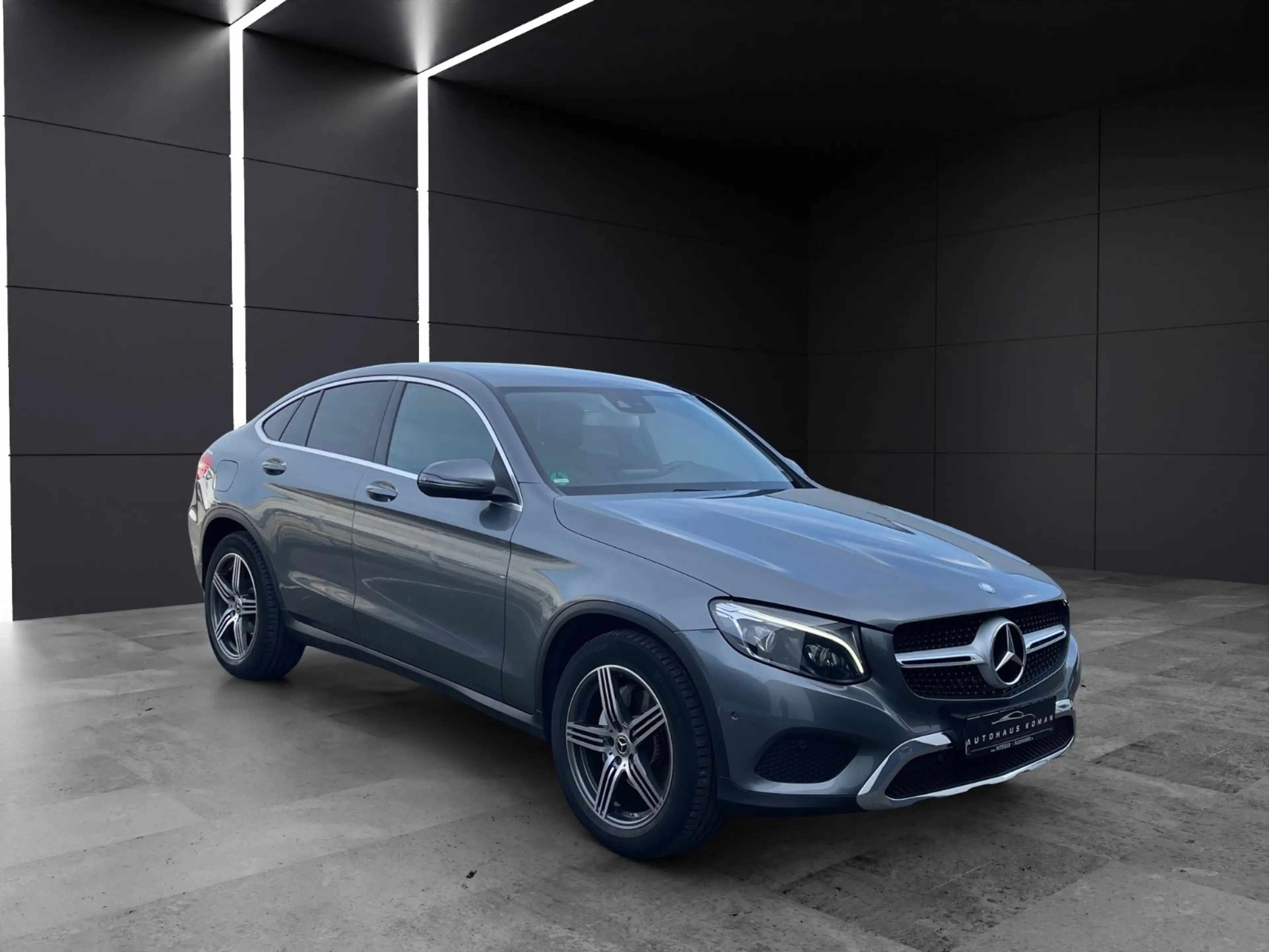 Mercedes-Benz GLC 220 GLC220d Coupe 4Matic*AUTOM*1.HAND*KAMERA*KEYLESS — photo 2