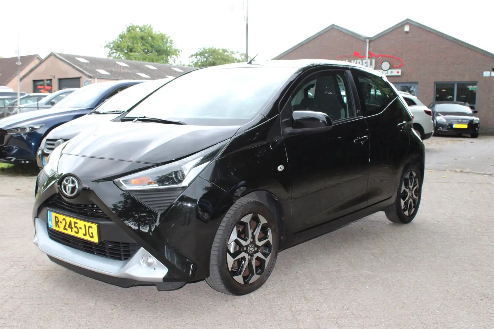 Toyota Aygo 1.0 VVT-i x-joy Negro - 2