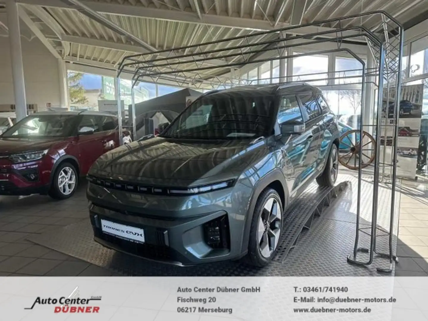 SsangYong 2WD Titanium Verde - 1