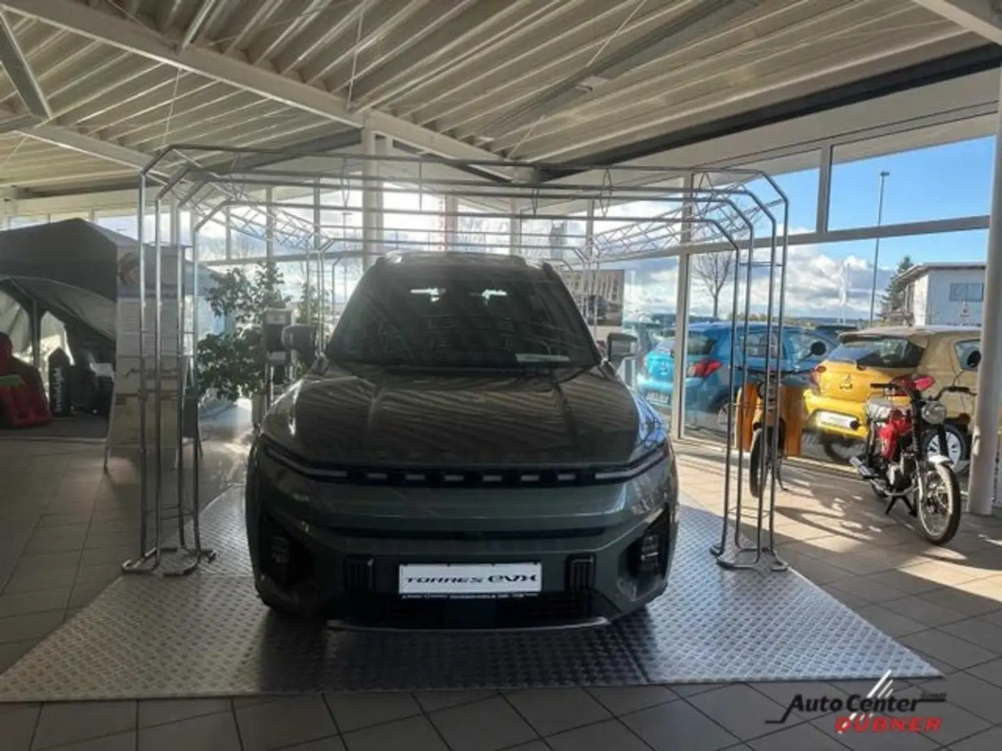 SsangYong 2WD Titanium Verde - 2