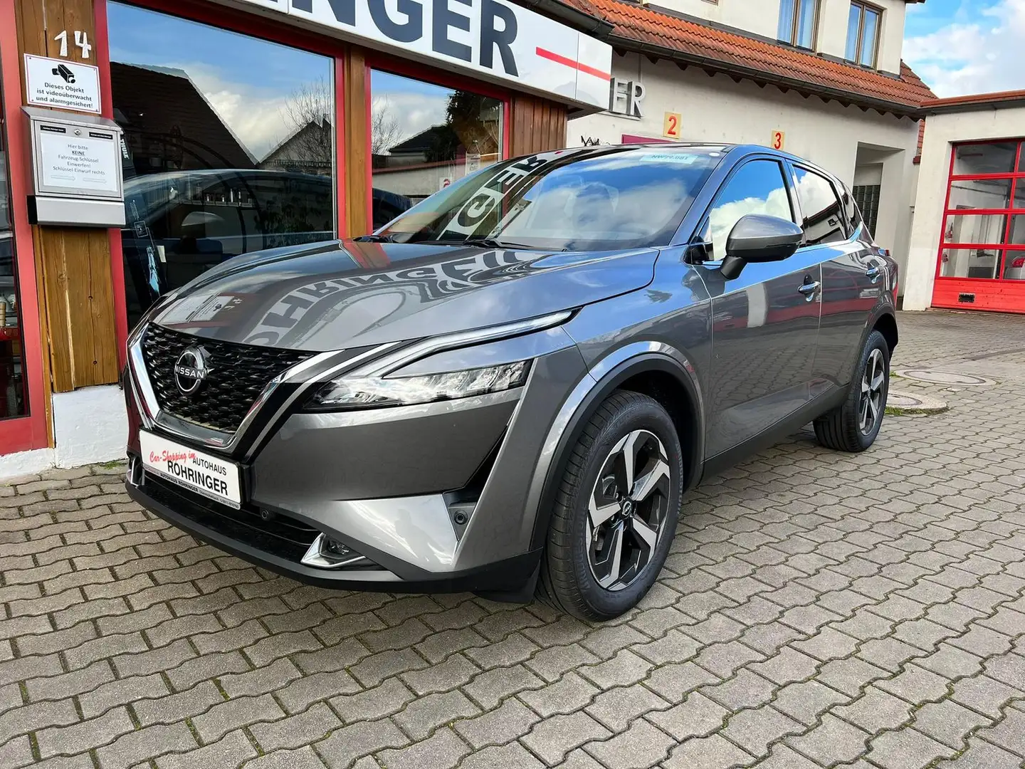 Nissan Qashqai M. 2025 Tekna X-Tronic Panodach 1.3 DIG-T MHEV Blanc - 1