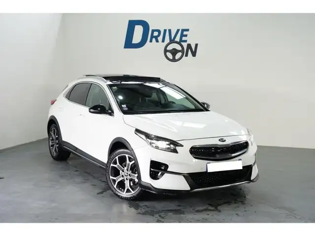 Kia Ceed / cee'd CEED XHybride rechargeable 1.6 GDI - 105 + Electric 60,5 ch - Stop&Go - BV DCT6 X SUV Design PHA