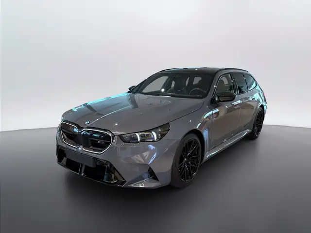 BMW M5 4.4 727cv auto