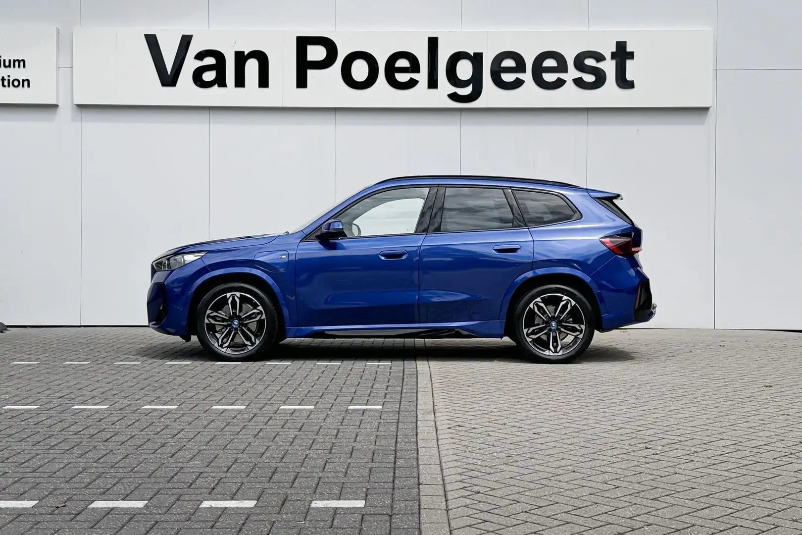 BMW X1 xDrive30e Blauw - 2