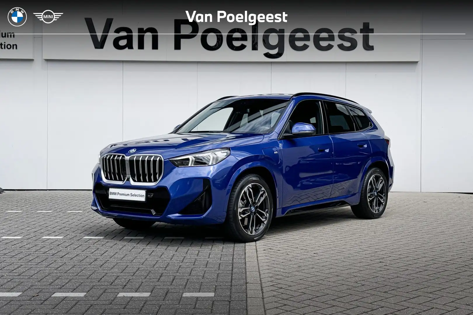 BMW X1 xDrive30e Blauw - 1