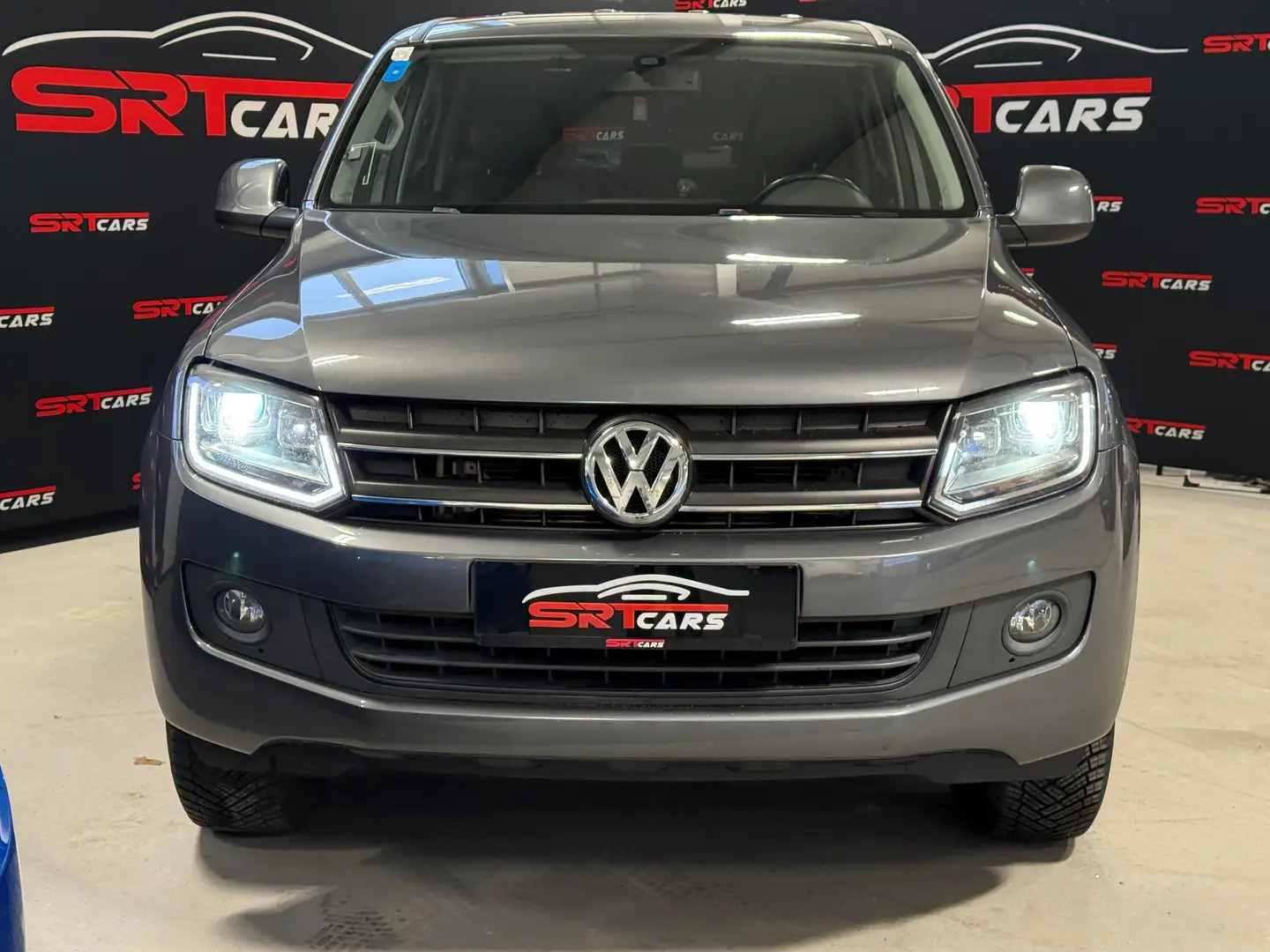 Volkswagen Amarok 2.0 TDI DoubleCab 4Motion Aut. Grau - 2