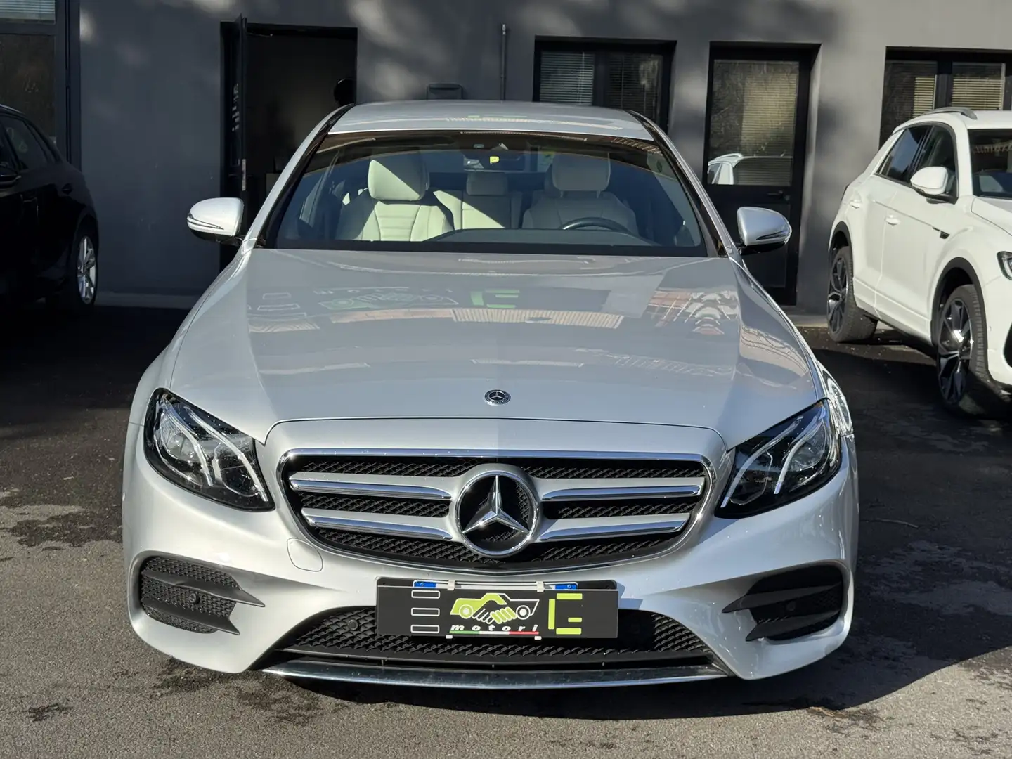 Mercedes-Benz E 220 d Premium Plus 4matic auto - 2