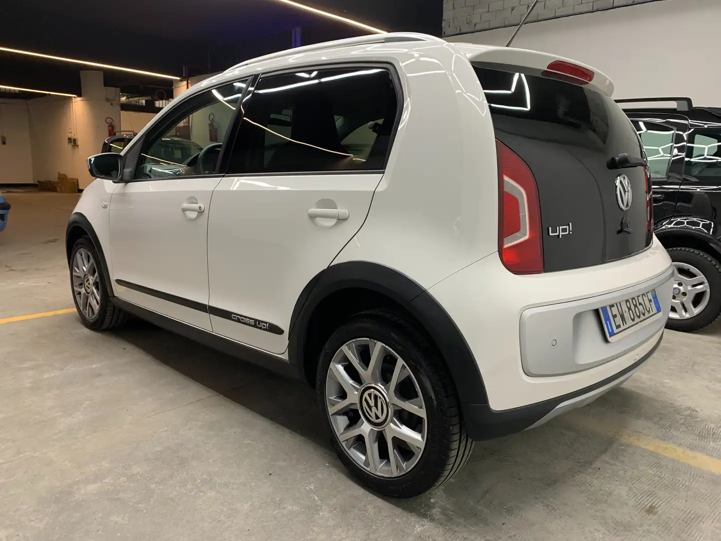 Volkswagen up! up! 5p 1.0 Cross 75cv Blanc - 2