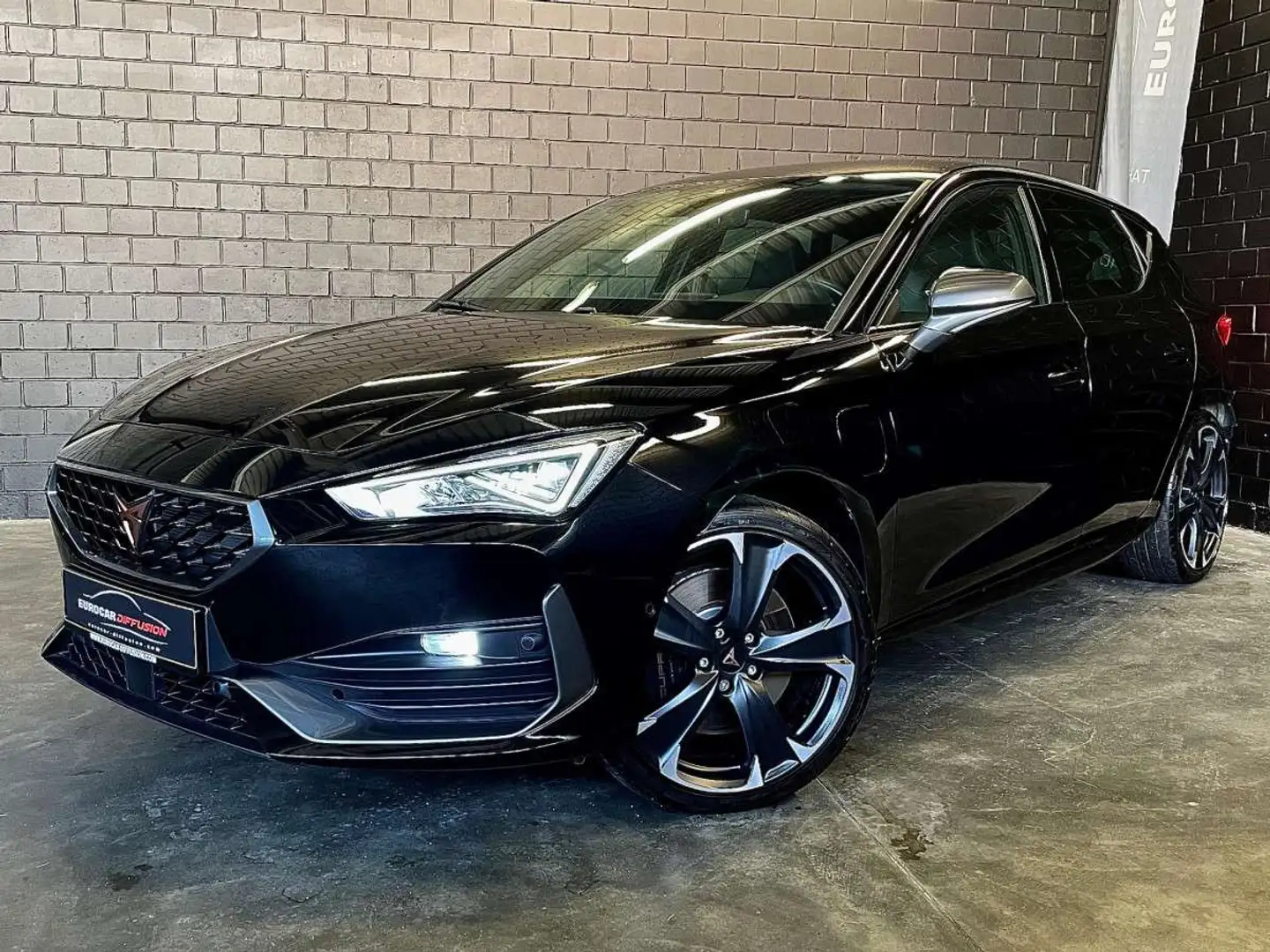 CUPRA Leon 245CV eHybrid DSG6 Noir - 1