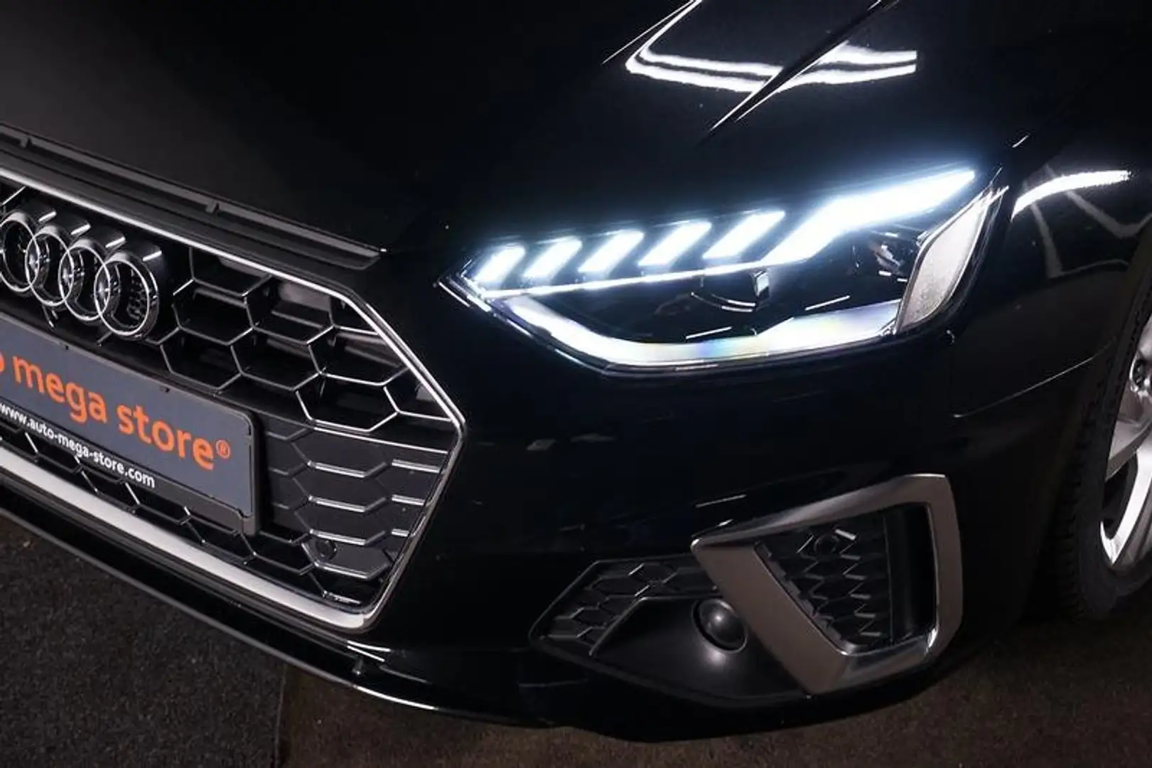 Audi A4 35 2.0 TFSI Avant S-Line Kamera/ACC/LED Schwarz - 2