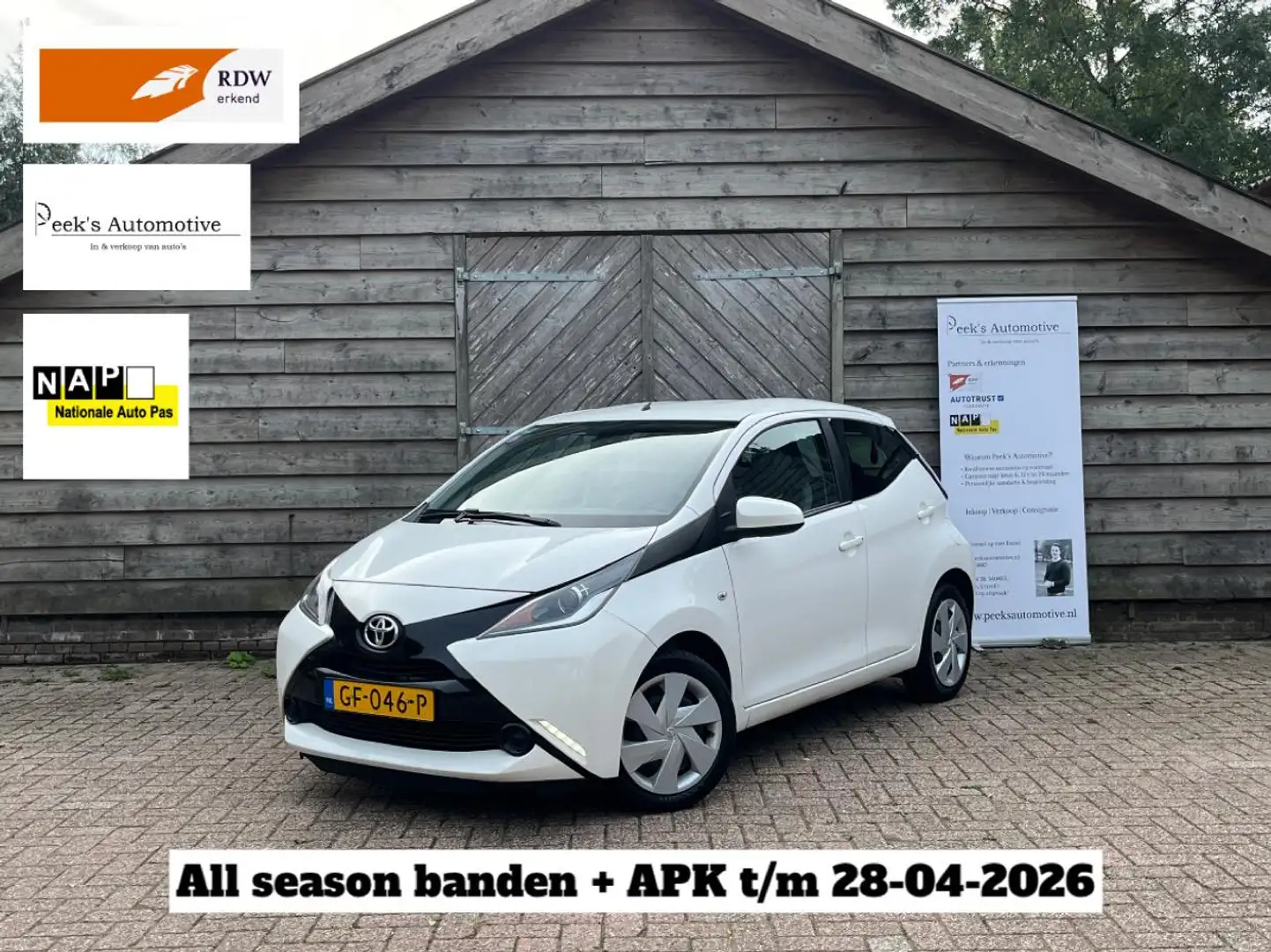 Toyota Aygo 1.0 VVT-i x-play Airco | Camera | Elektrische rame Blanc - 1