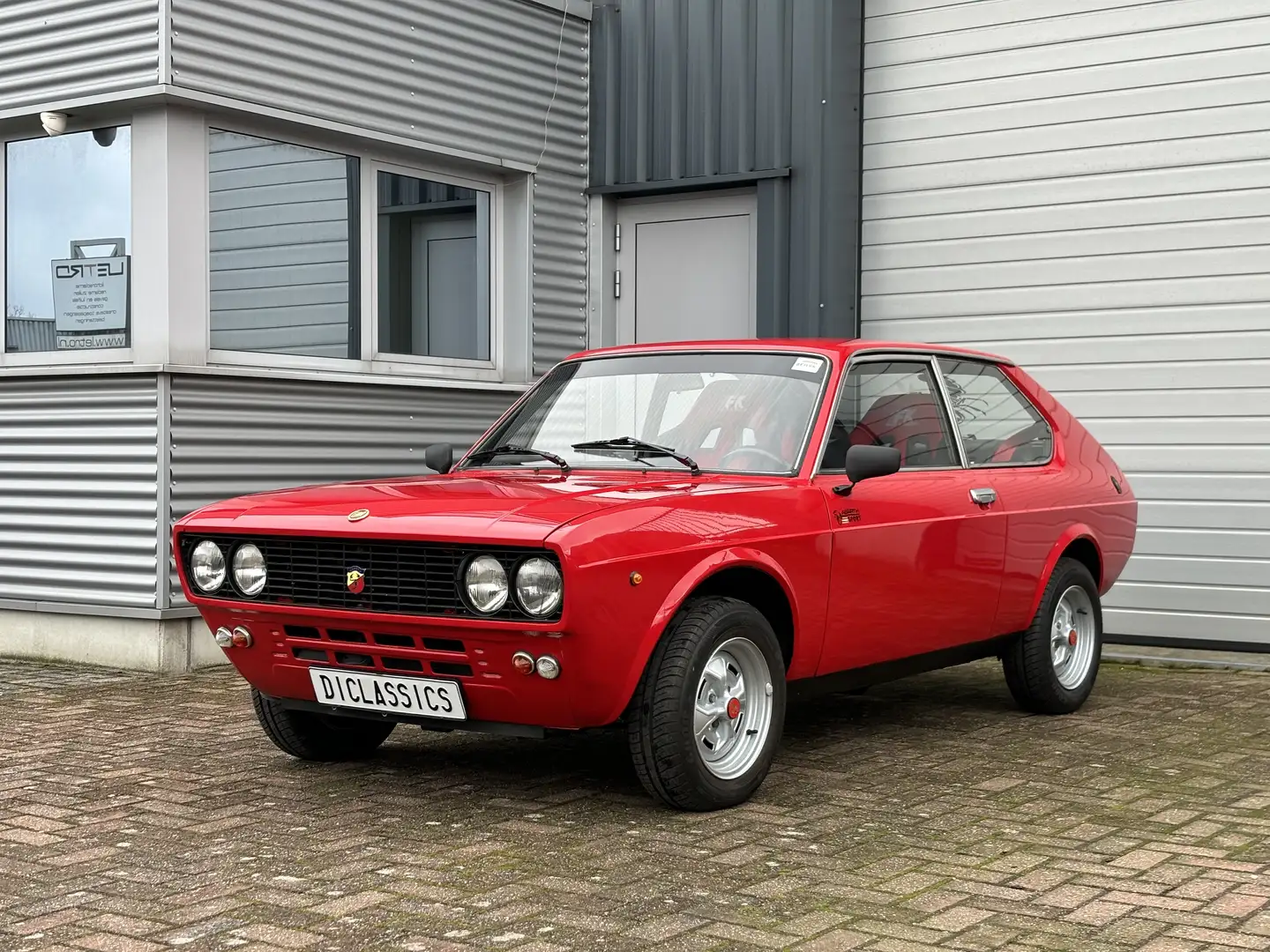 Fiat 128 3p 1977 Abarth look!! Rood - 2