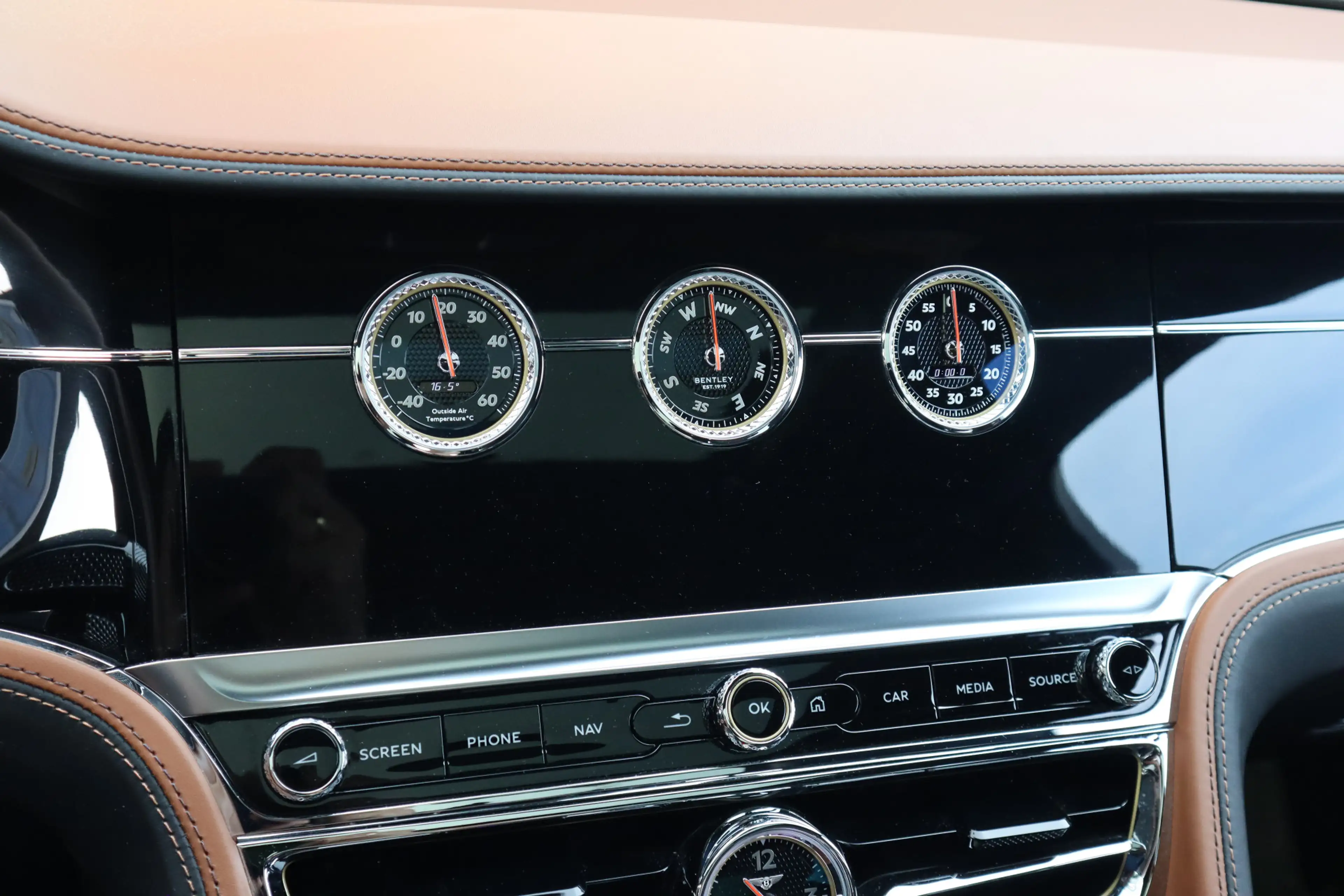 Bentley Flying Spur 4.0 V8 | Achterasbesturing, Massage, Nachtzicht, P — photo 30
