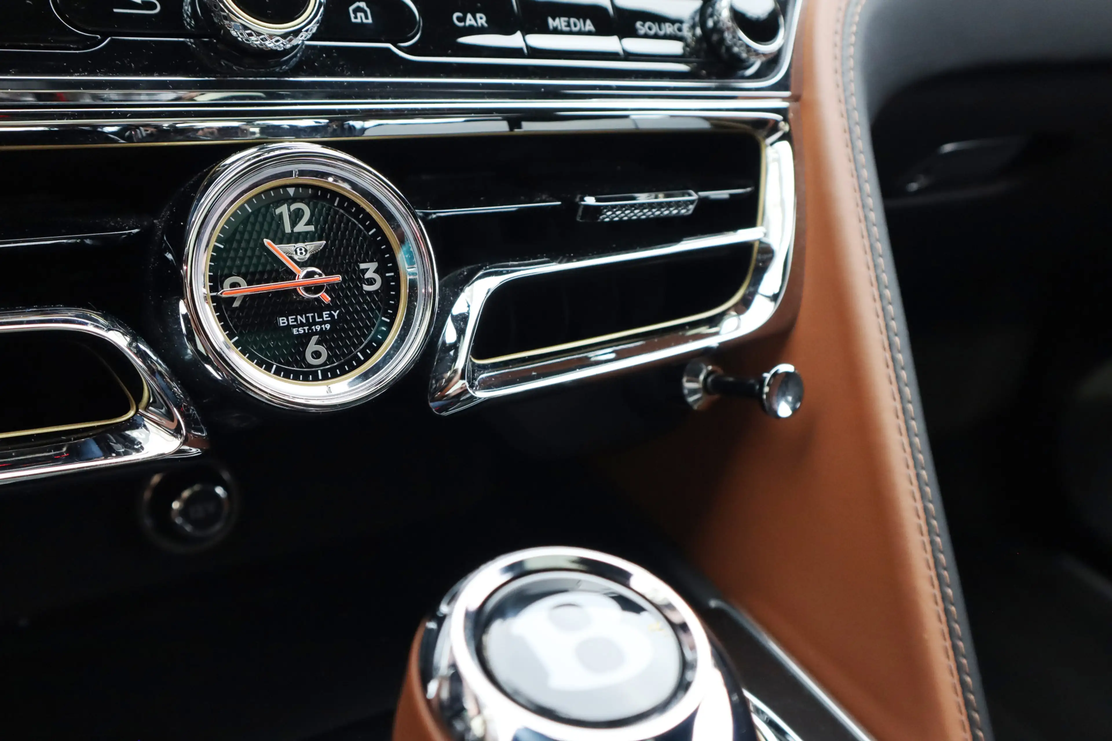 Bentley Flying Spur 4.0 V8 | Achterasbesturing, Massage, Nachtzicht, P — photo 34