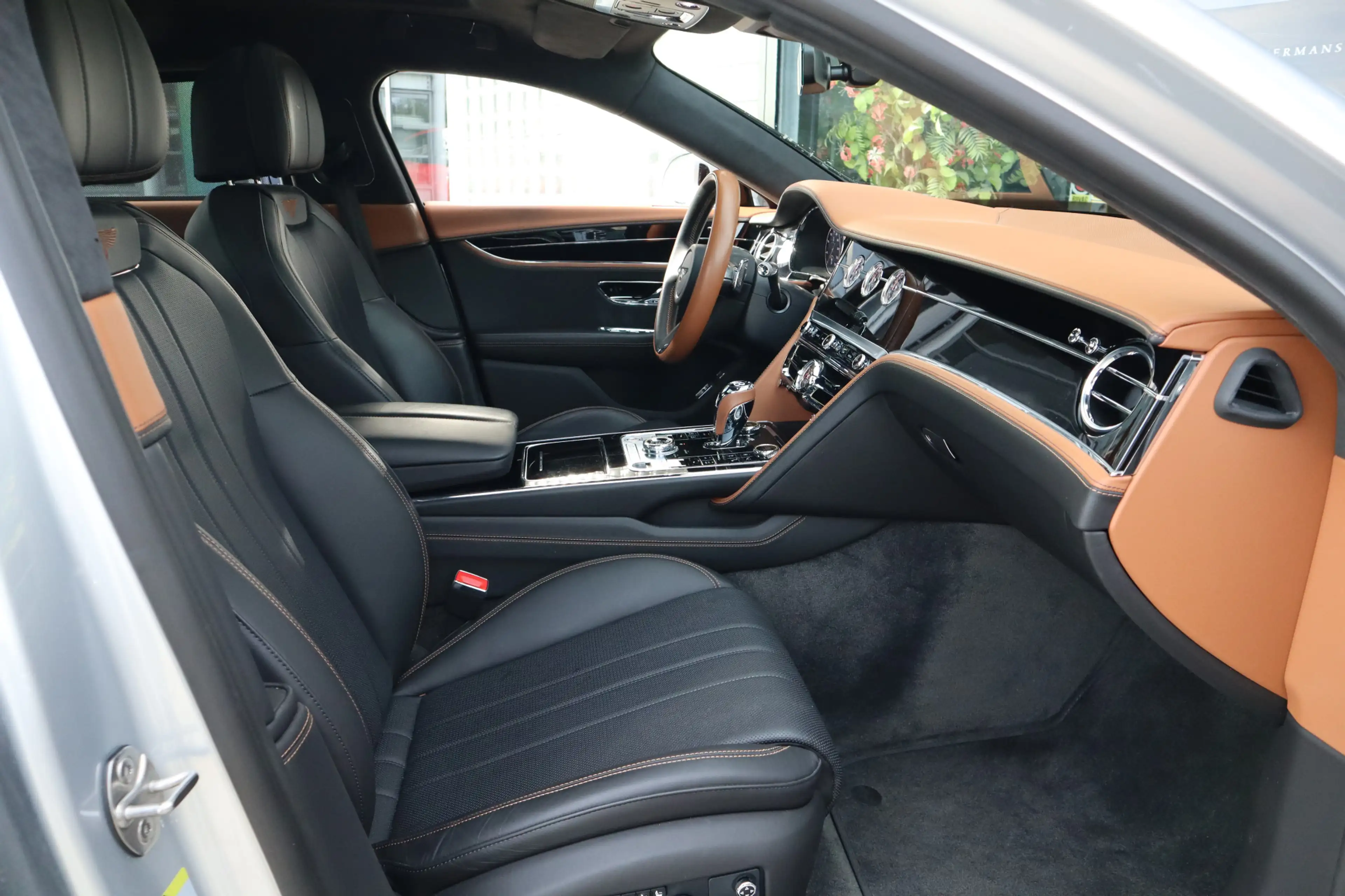 Bentley Flying Spur 4.0 V8 | Achterasbesturing, Massage, Nachtzicht, P — photo 12