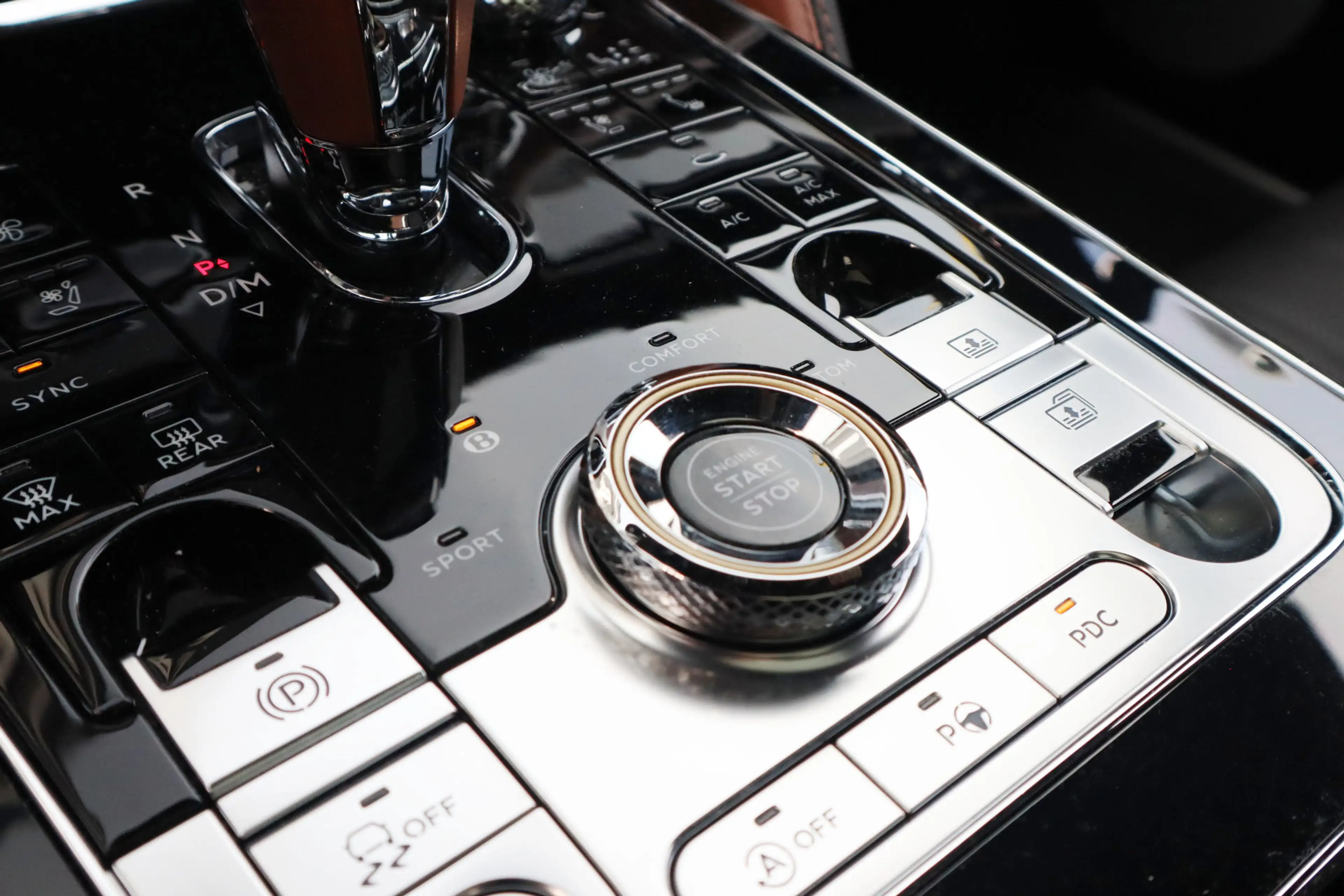 Bentley Flying Spur 4.0 V8 | Achterasbesturing, Massage, Nachtzicht, P — photo 36
