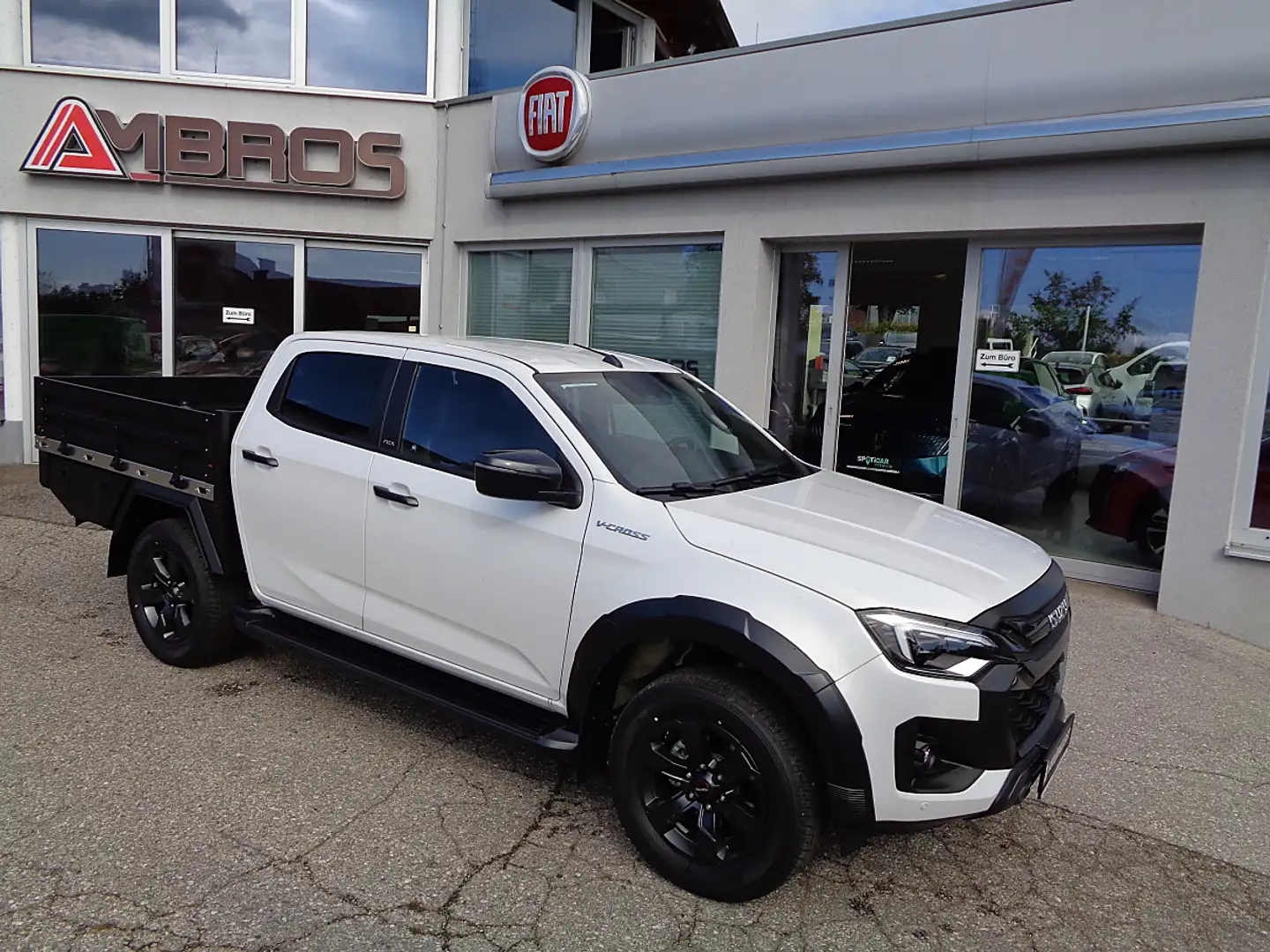 Isuzu D-Max D-MAX Double Cab V-Cross 4WD Aut. FLEX UMBAU NO... Weiß - 1