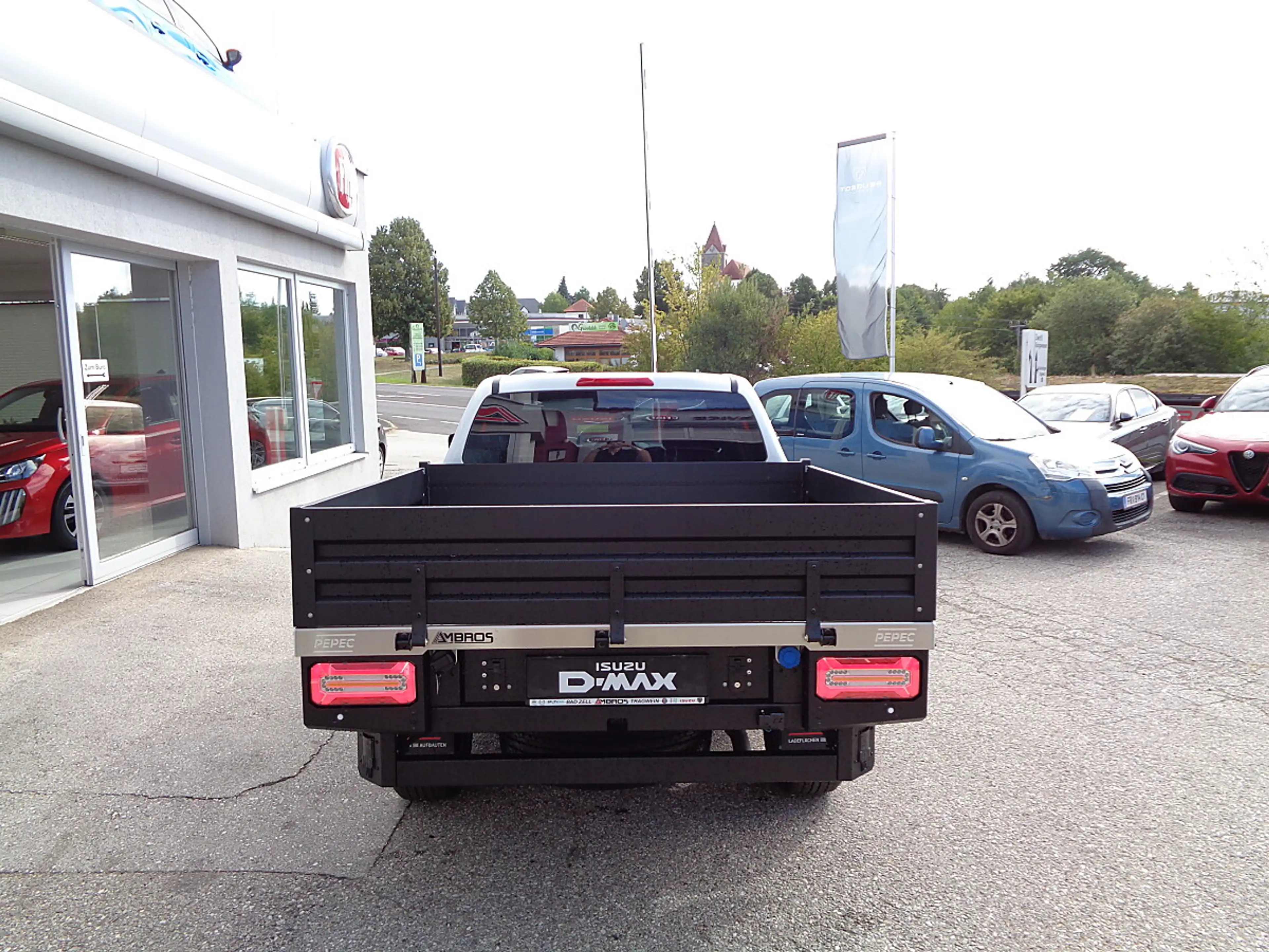 Isuzu D-Max D-MAX Double Cab V-Cross 4WD Aut. FLEX UMBAU NO... — photo 4
