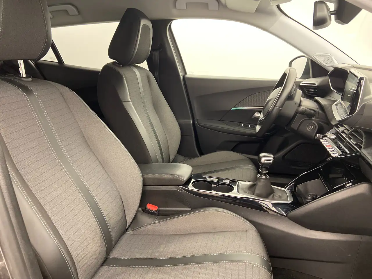 Peugeot 2008 2008 II 2020 1.2 puretech Allure Pack s 11