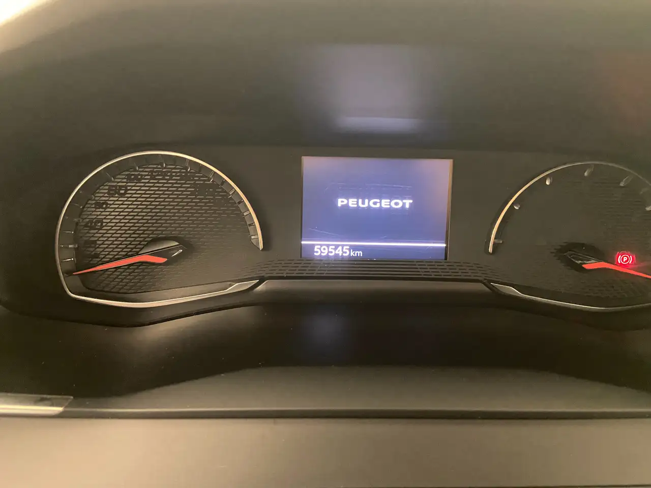 Peugeot 2008 2008 II 2020 1.2 puretech Allure Pack s 17