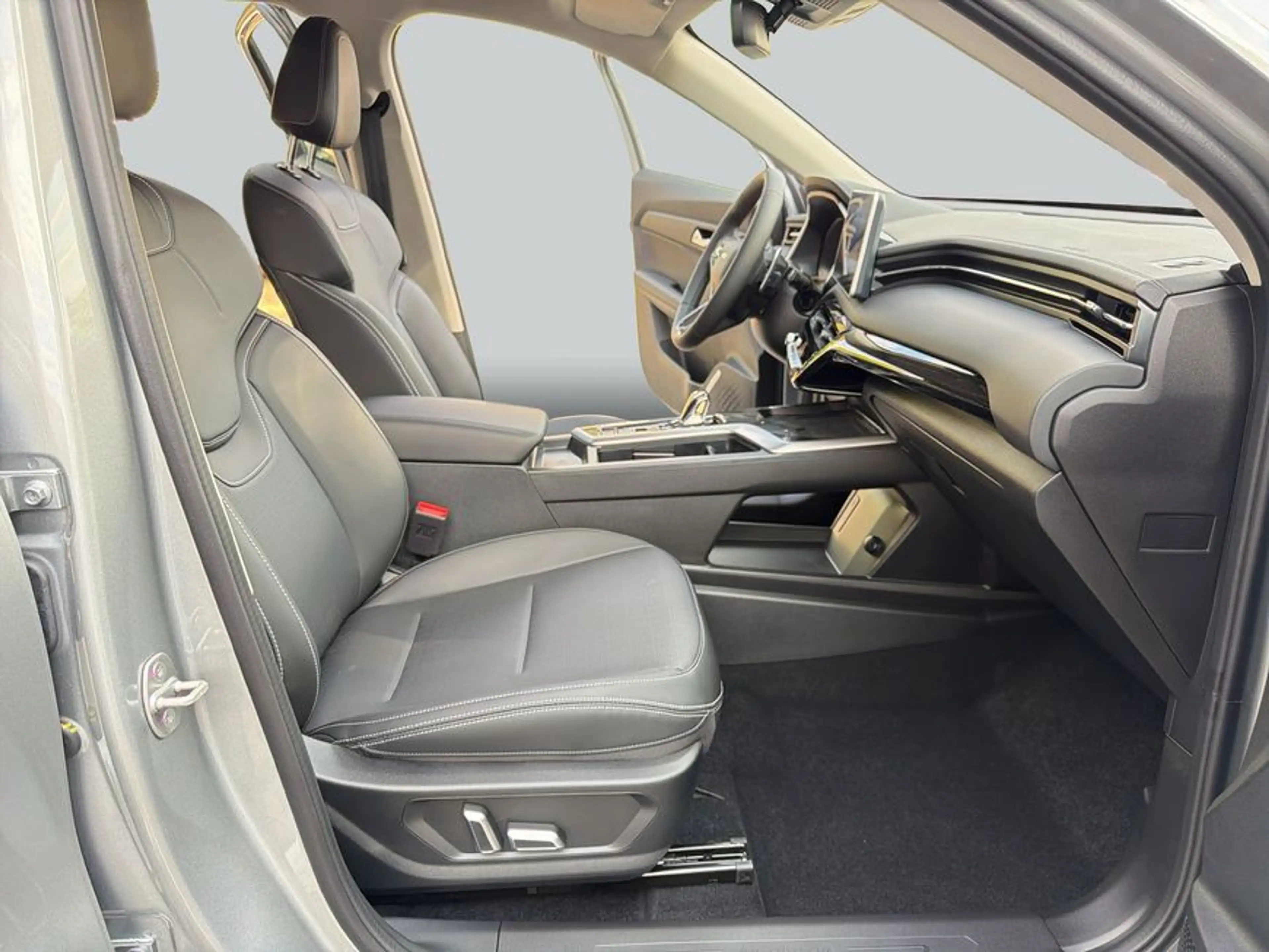 GWM HAVAL Jolion Pro 1.5 Turbo FWD Luxury 130 kW, 5-tü — photo 12