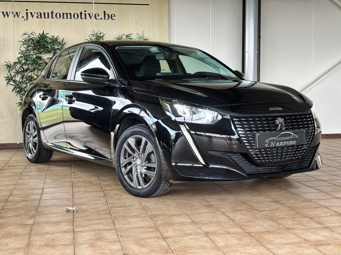 Peugeot 208 208 PureTech 75 * APPLE CARPLAY * PDC * Zwart - 1