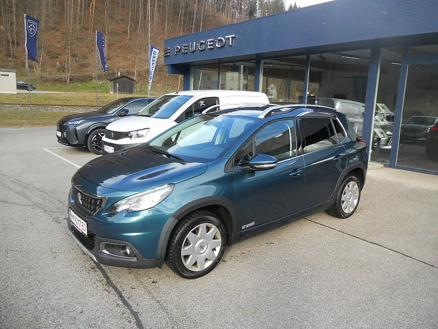 Peugeot 2008 1,6 BHDI S&S Allure Verde - 1