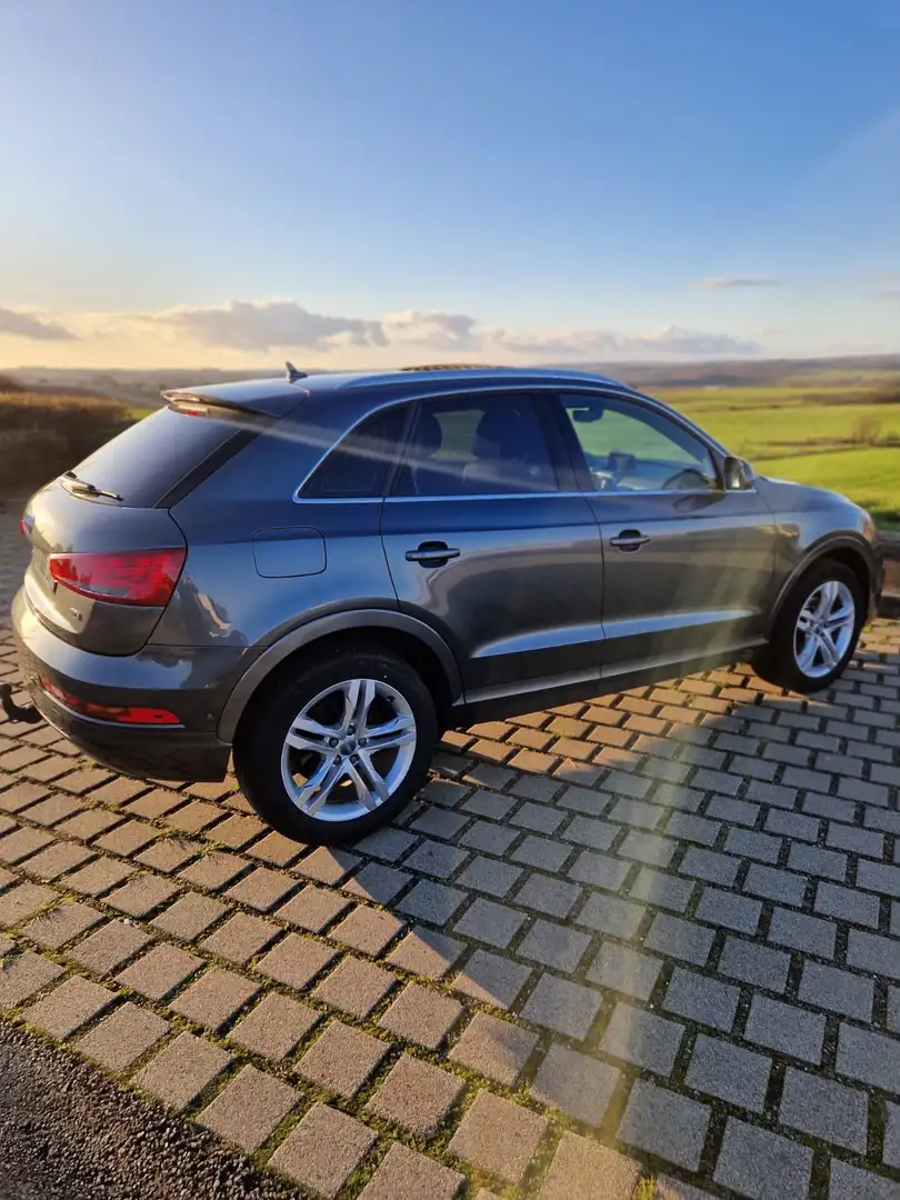 Audi Q3 2.0 TDI 150 ch Edition Sport Toit Pano - 2