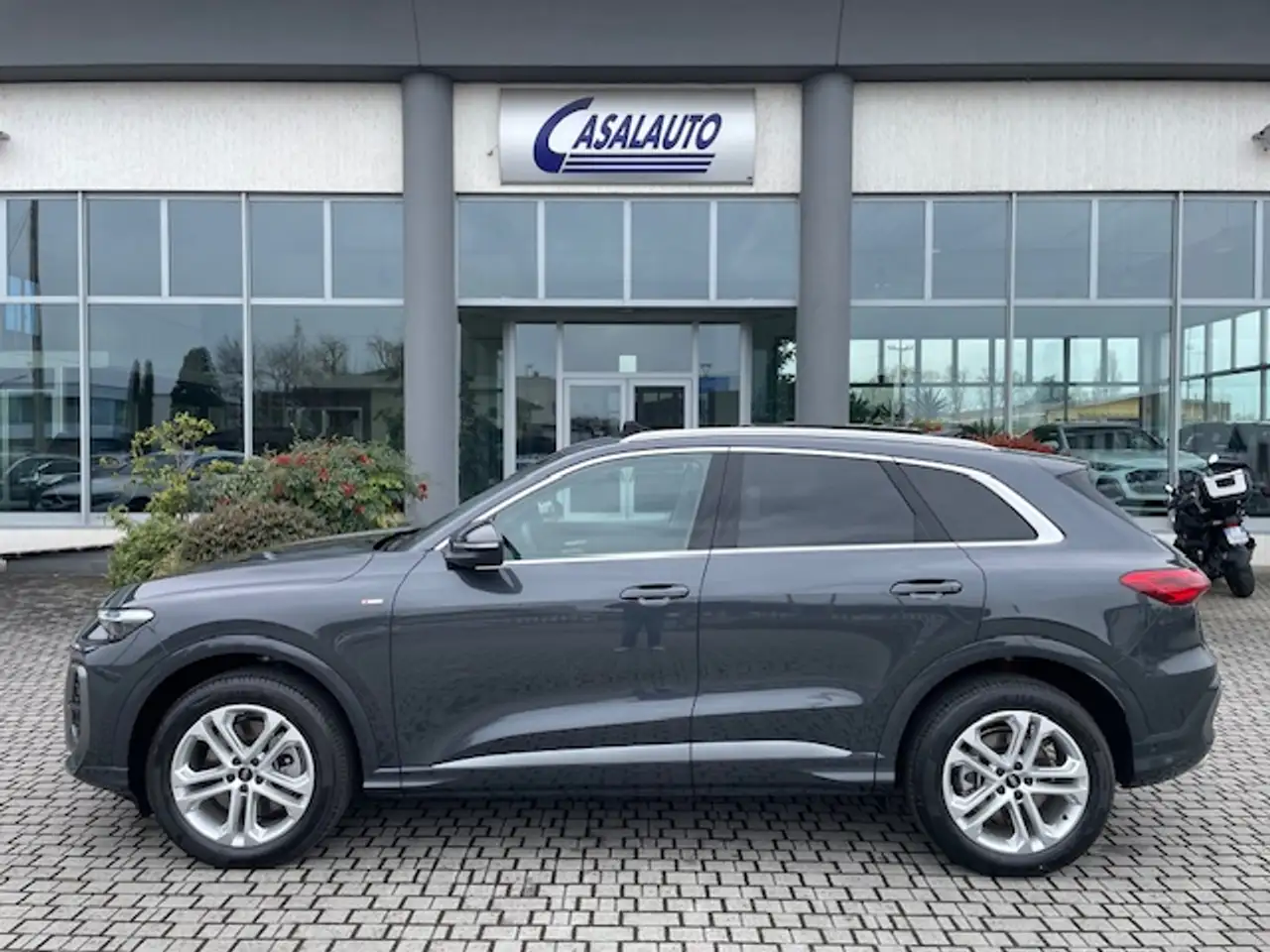Audi Q5 S Line Edition TDI quattro S Tronic TETTO/PELLE 2