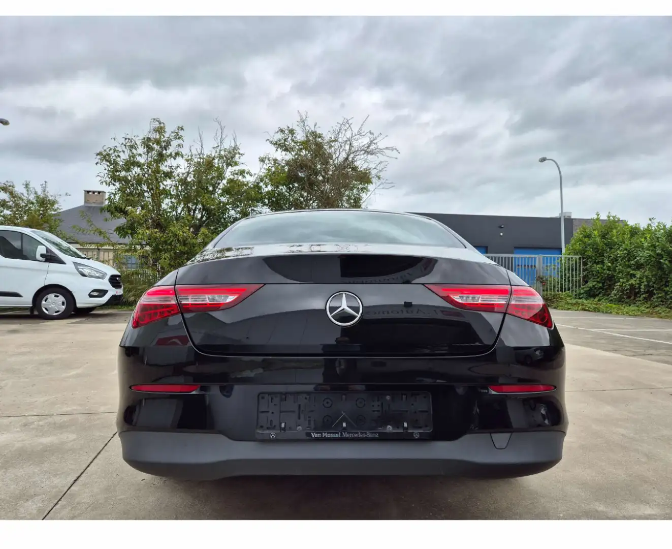 Mercedes-Benz CLA 180 d Business Solution - 1