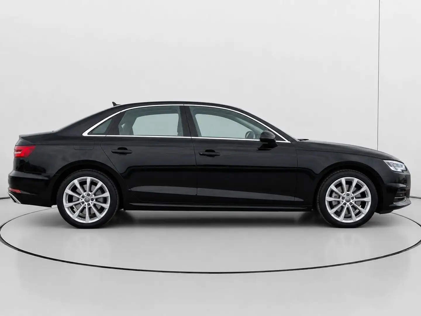 Audi A4 35 TDI S line S tronic 110kW Negro - 2