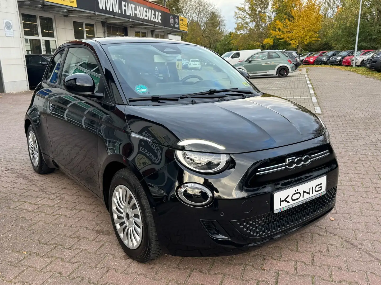 Fiat 500e 3+1 118PS 42kWh KLIMA*CARPLAY*KAMERA*SHZ Schwarz - 2