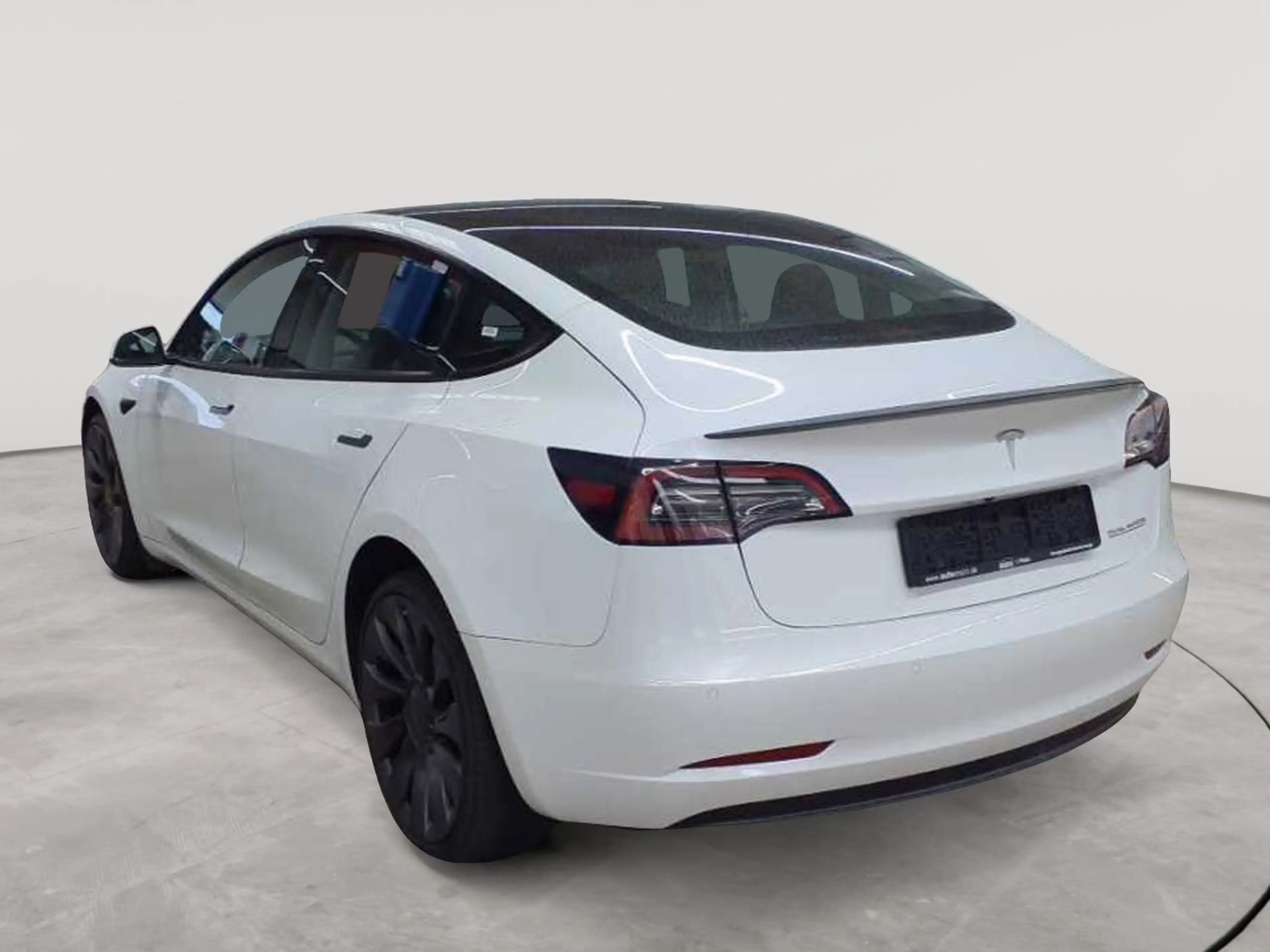 Tesla Model 3 Langstreckenbatt. Allradantrieb Dual Motor — photo 5