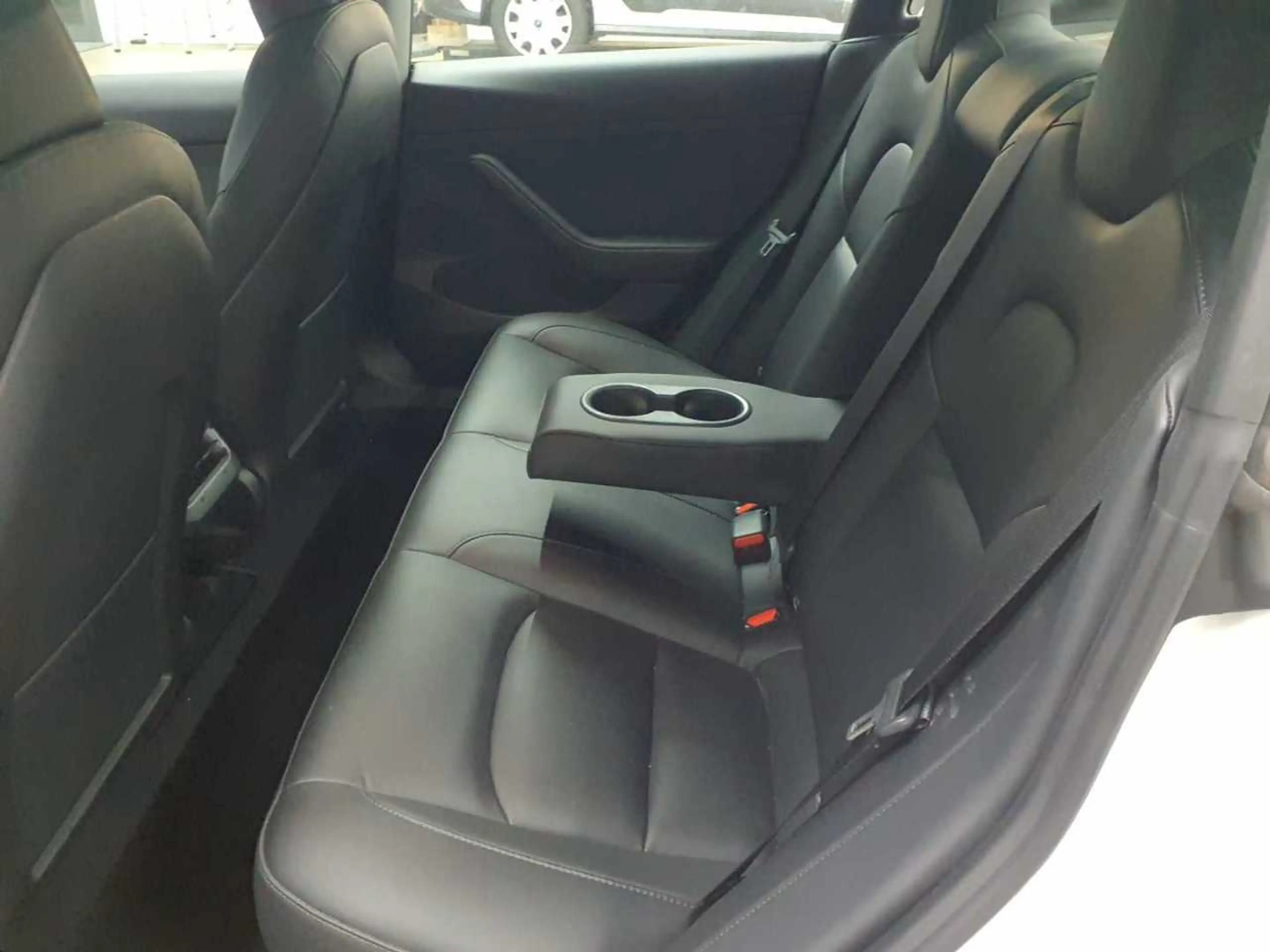 Tesla Model 3 Langstreckenbatt. Allradantrieb Dual Motor — photo 14
