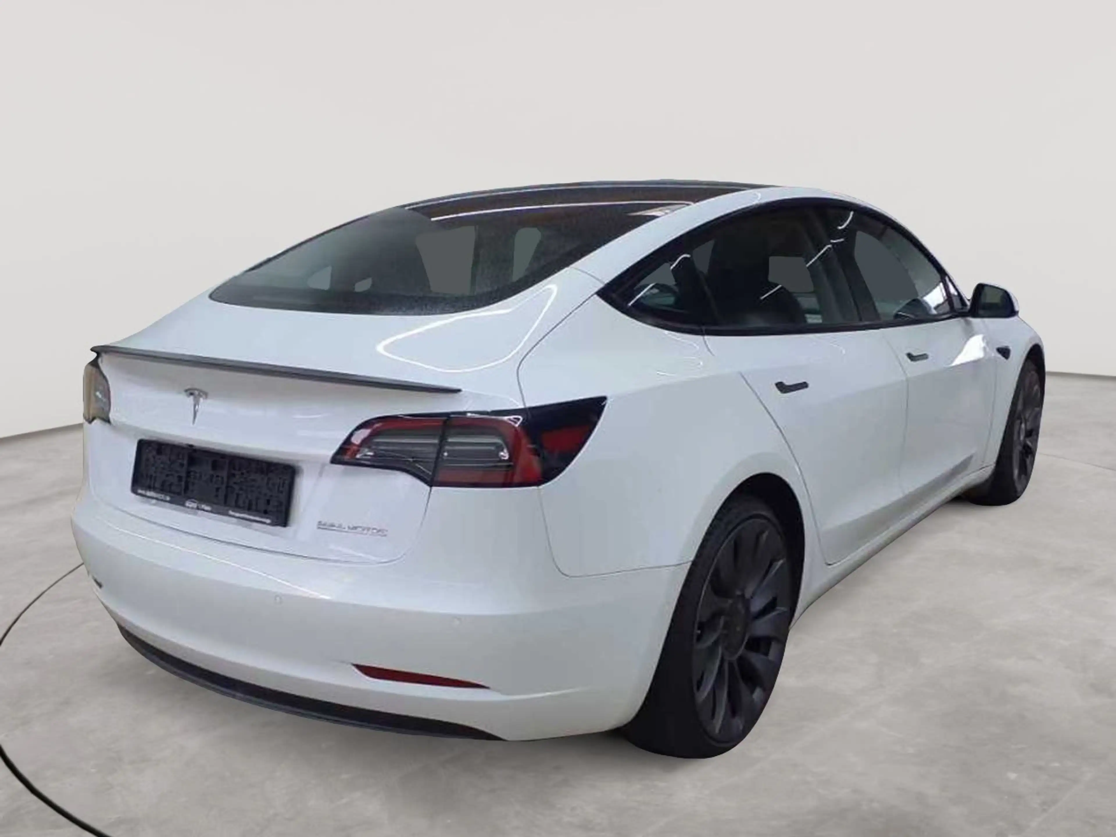 Tesla Model 3 Langstreckenbatt. Allradantrieb Dual Motor — photo 4