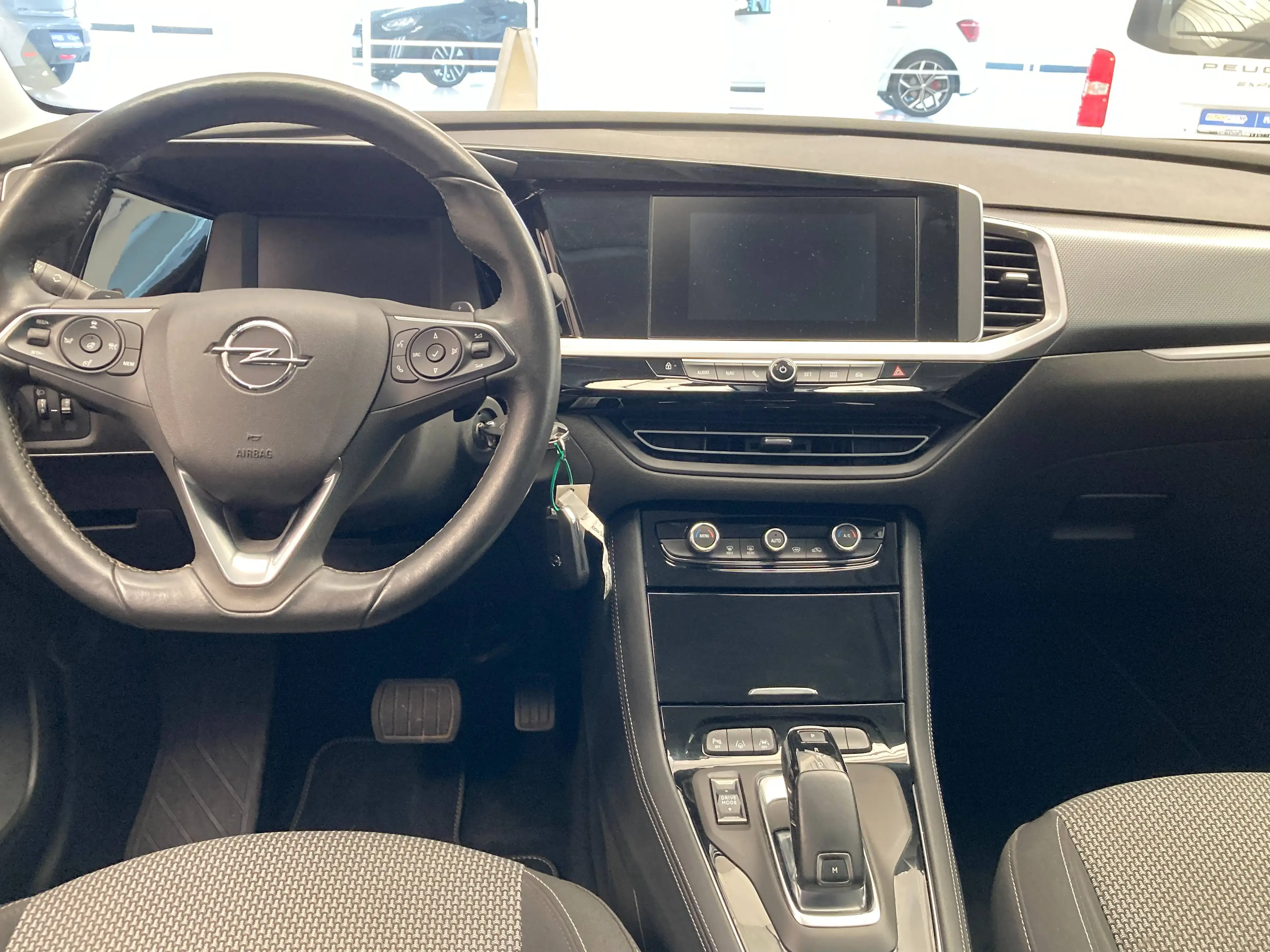 Opel Grandland X Business Edition*Kamera h * Winterpaket * — photo 2