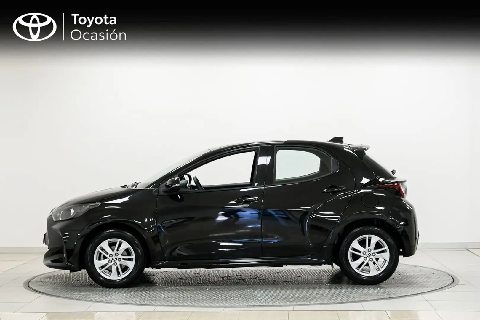 Toyota Yaris 125 S-Edition Negro - 2