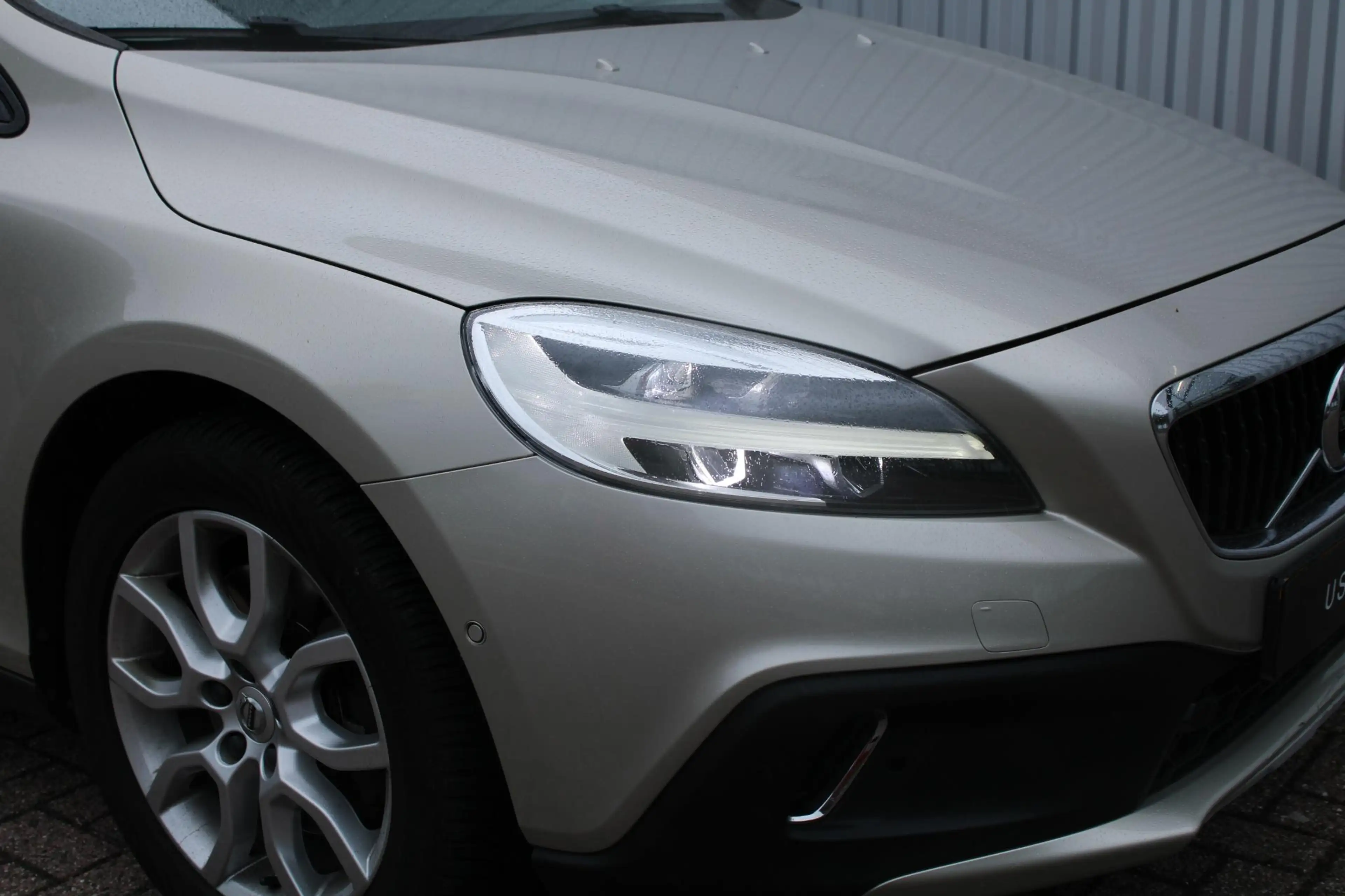 Volvo V40 Cross Country 1.5 T3 Polar+ Luxury — photo 8