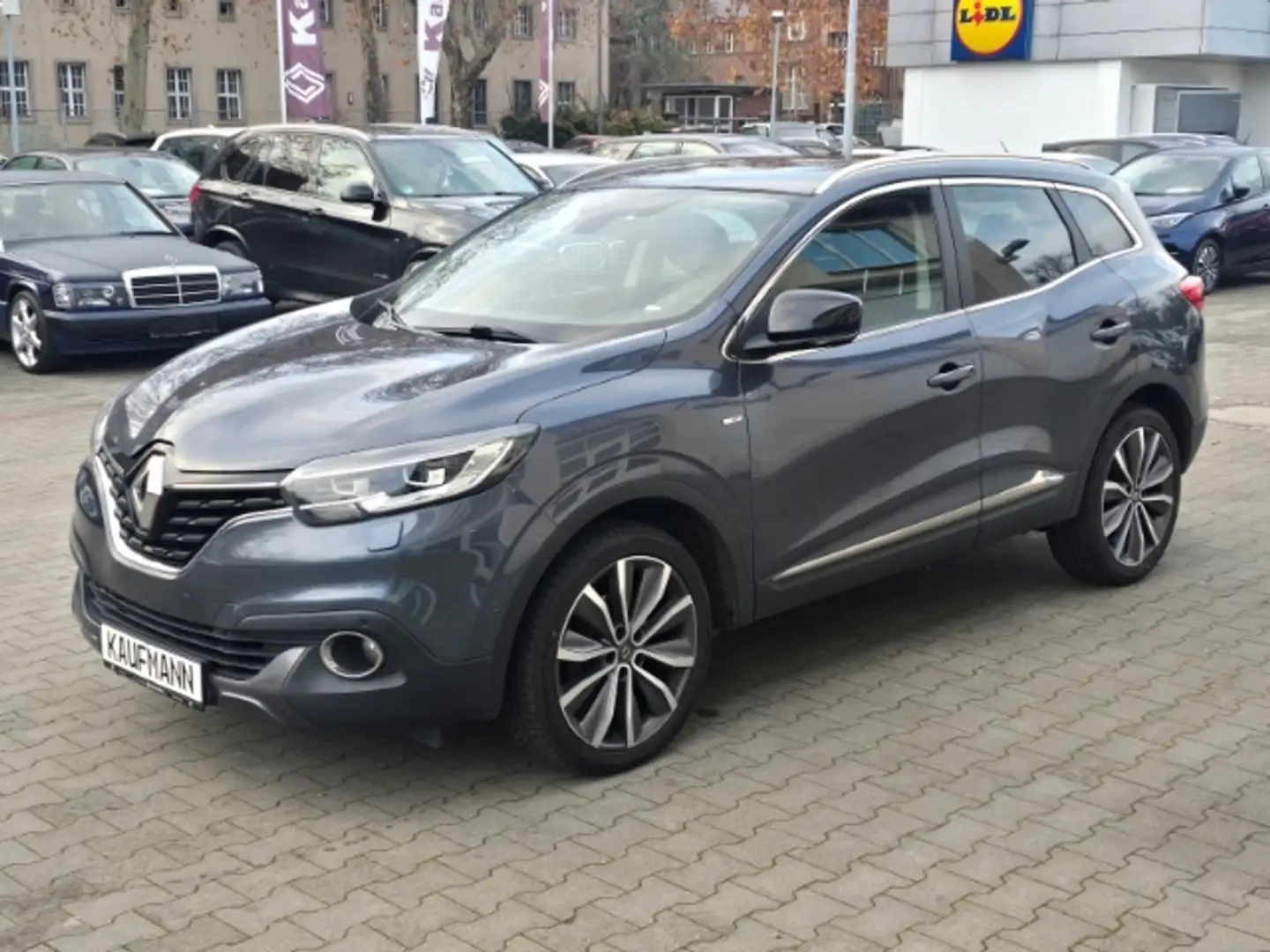 Renault Kadjar Bose Edition 1.6 TCe 165 Leder LED Navi Keyless Fe Grau - 1
