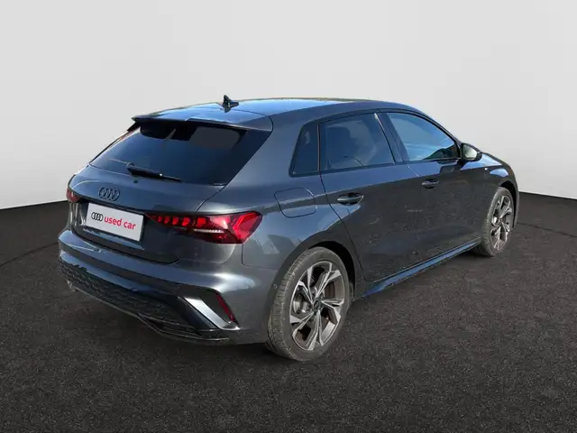 Audi A3 view 9