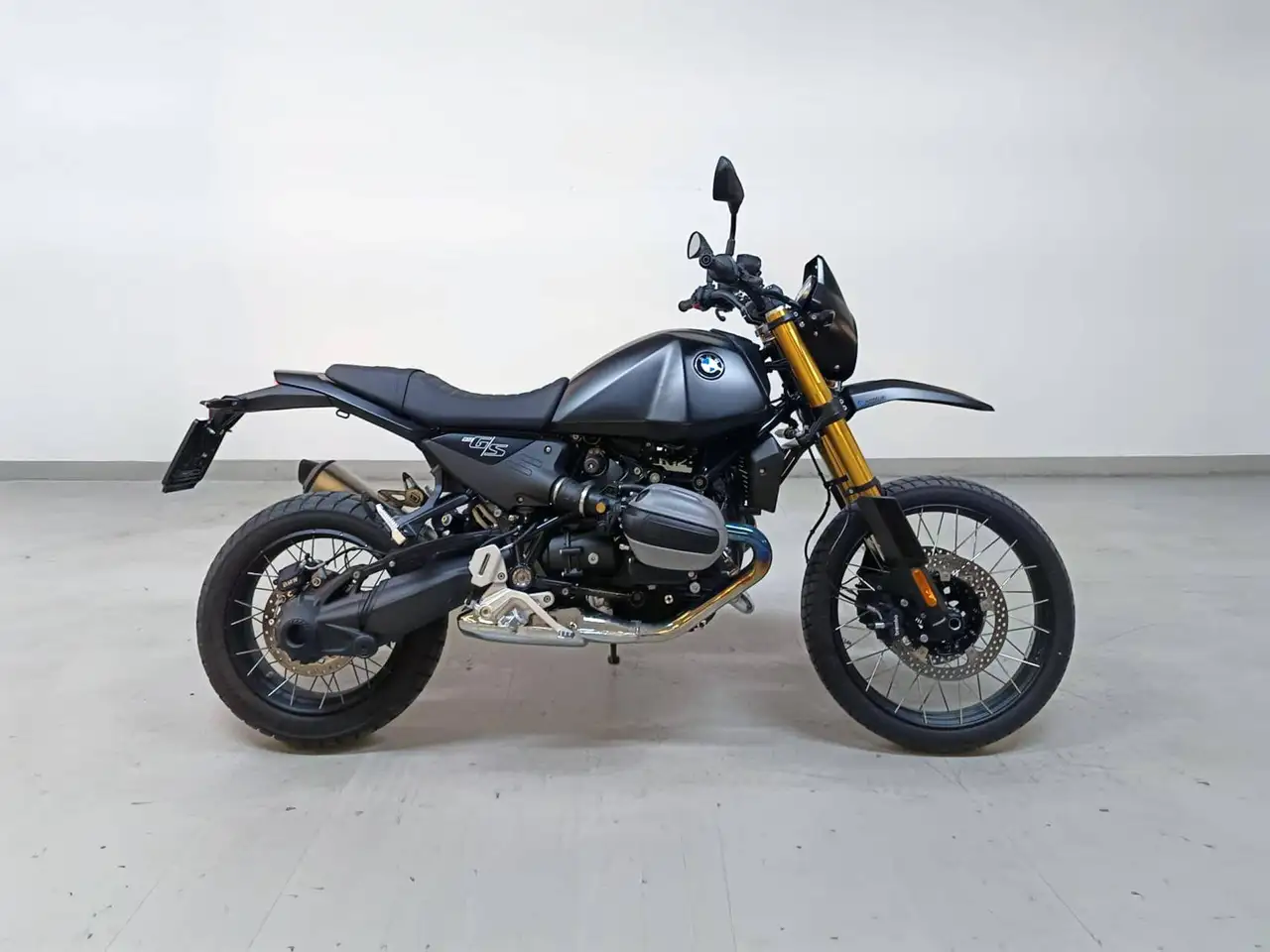 BMW R 12