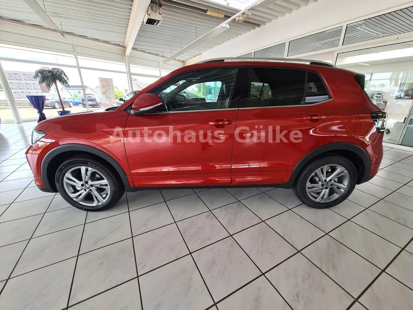 Volkswagen T-Cross 1.5 TSI R-Line Navi, AHK, PDC Rot - 2