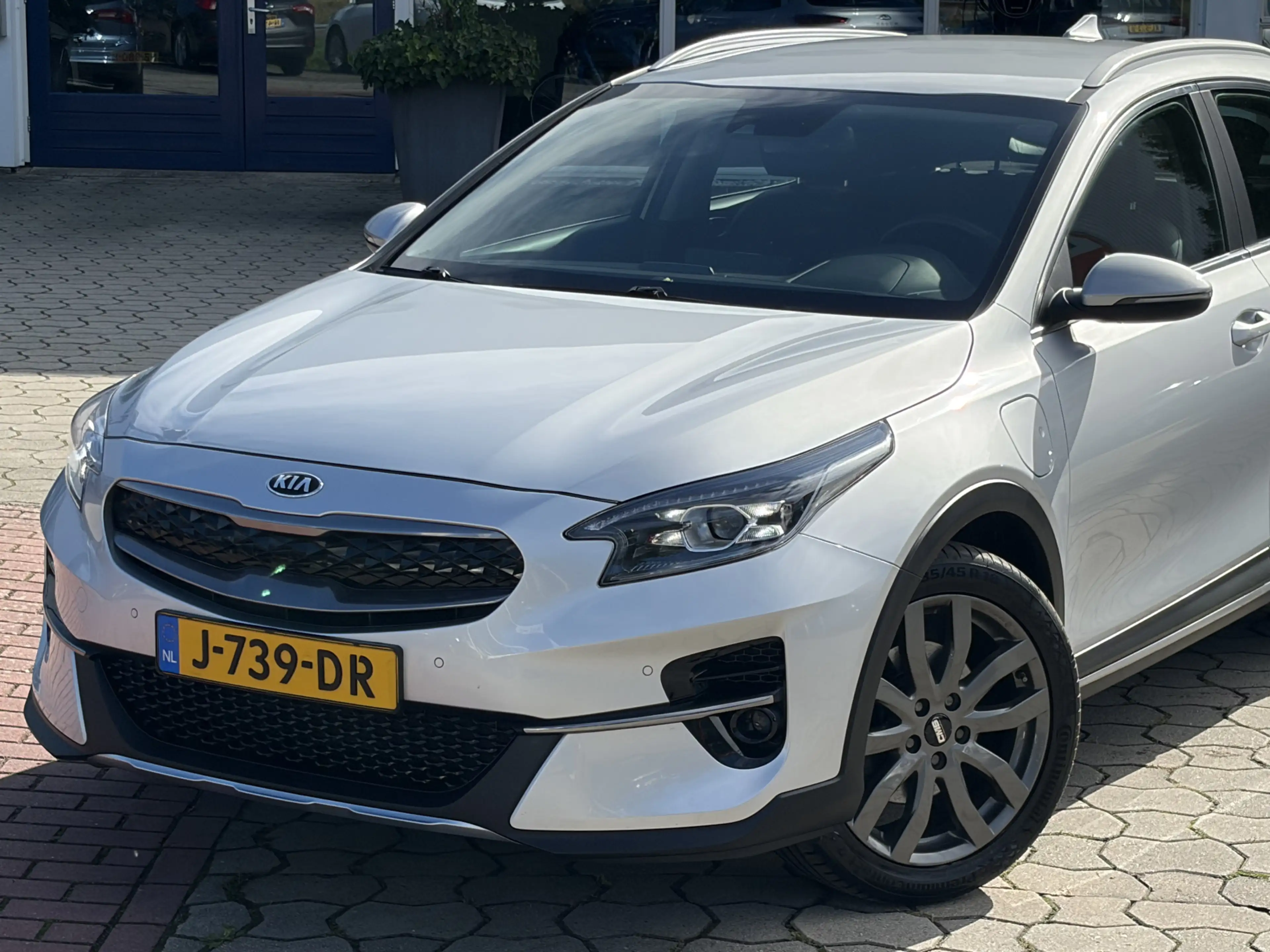 Kia XCeed 1.6 GDi PHEV DynamicLine | Camera | Carplay | Navi — photo 6