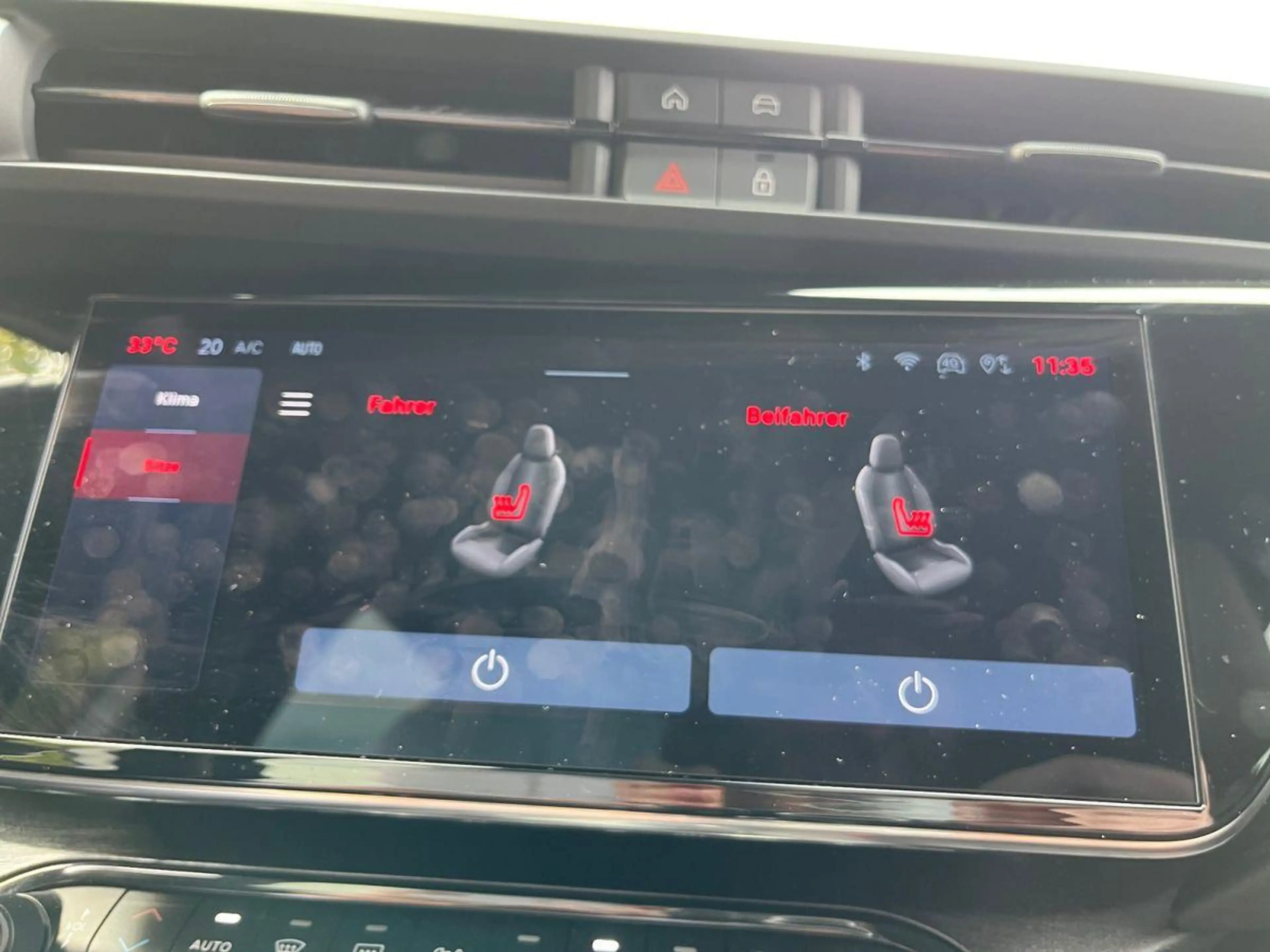 Alfa Romeo Junior Ibrida 1.2 VGT 48V-Hybrid 100 kW Speciale — photo 12