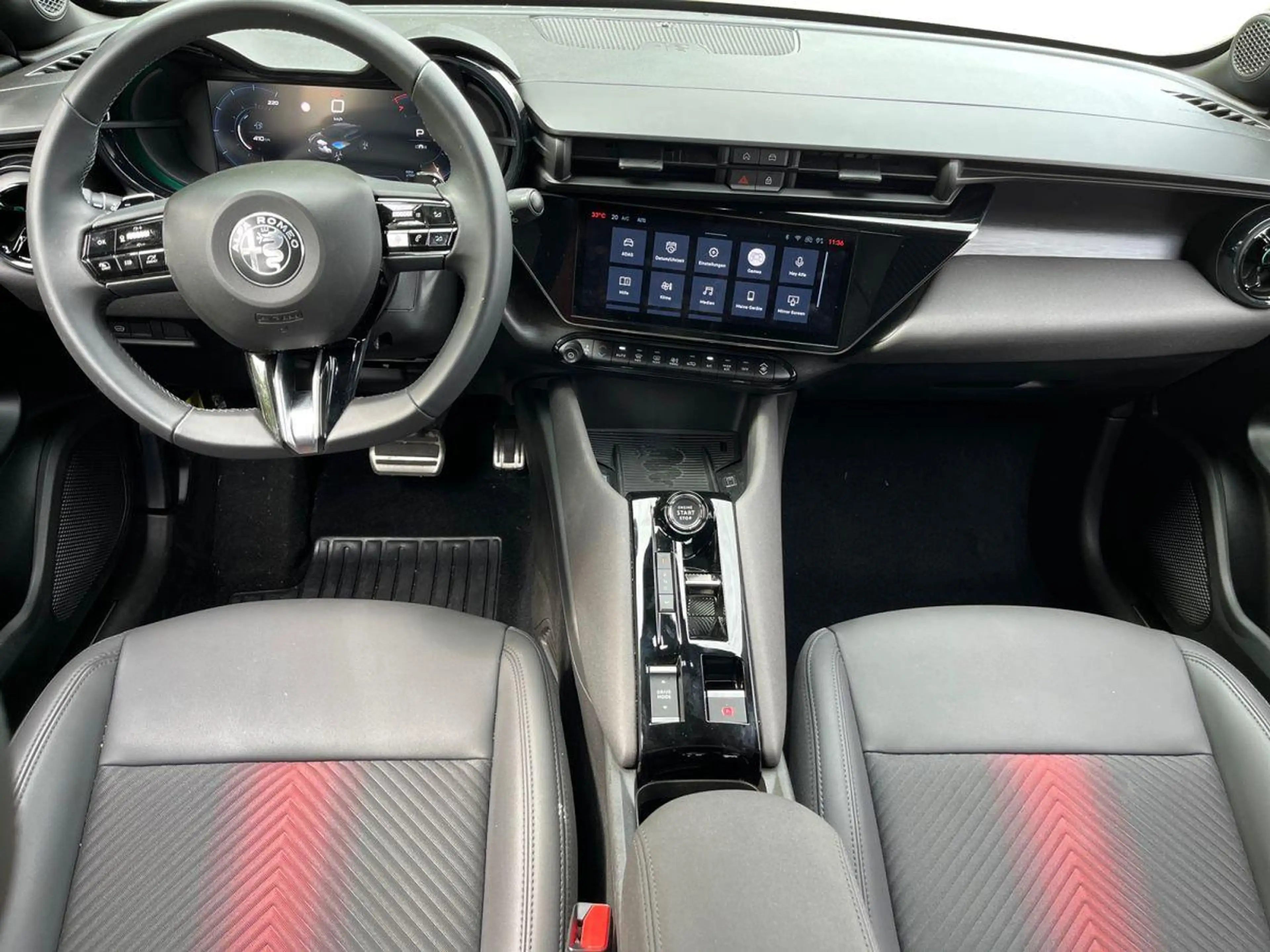 Alfa Romeo Junior Ibrida 1.2 VGT 48V-Hybrid 100 kW Speciale — photo 15