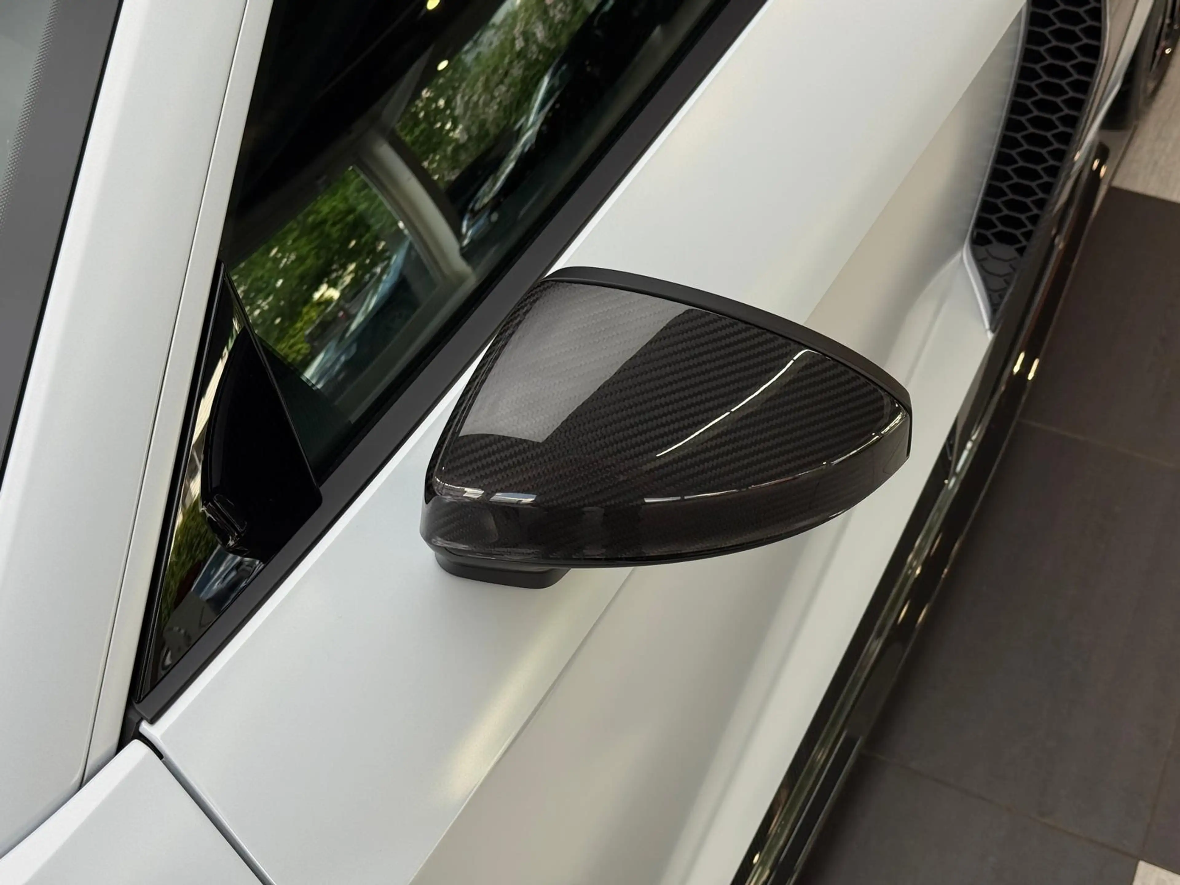 Audi R8 GT V10 Limited 1 of 333 performance Carbon — photo 3