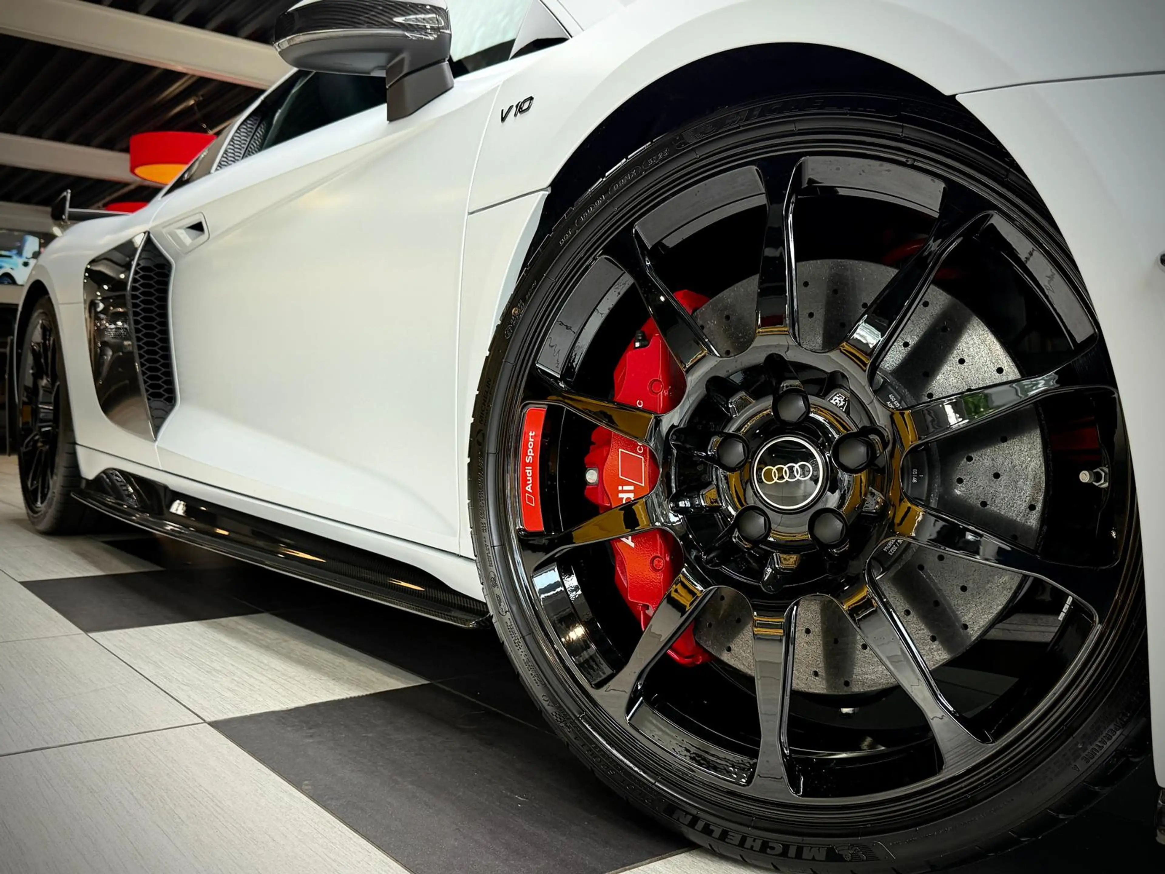 Audi R8 GT V10 Limited 1 of 333 performance Carbon — photo 6